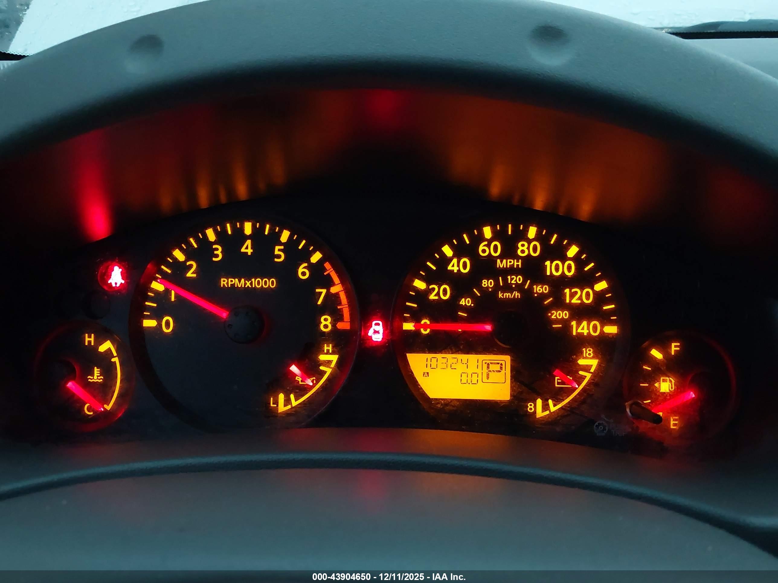 NISSAN FRONTIER image 7