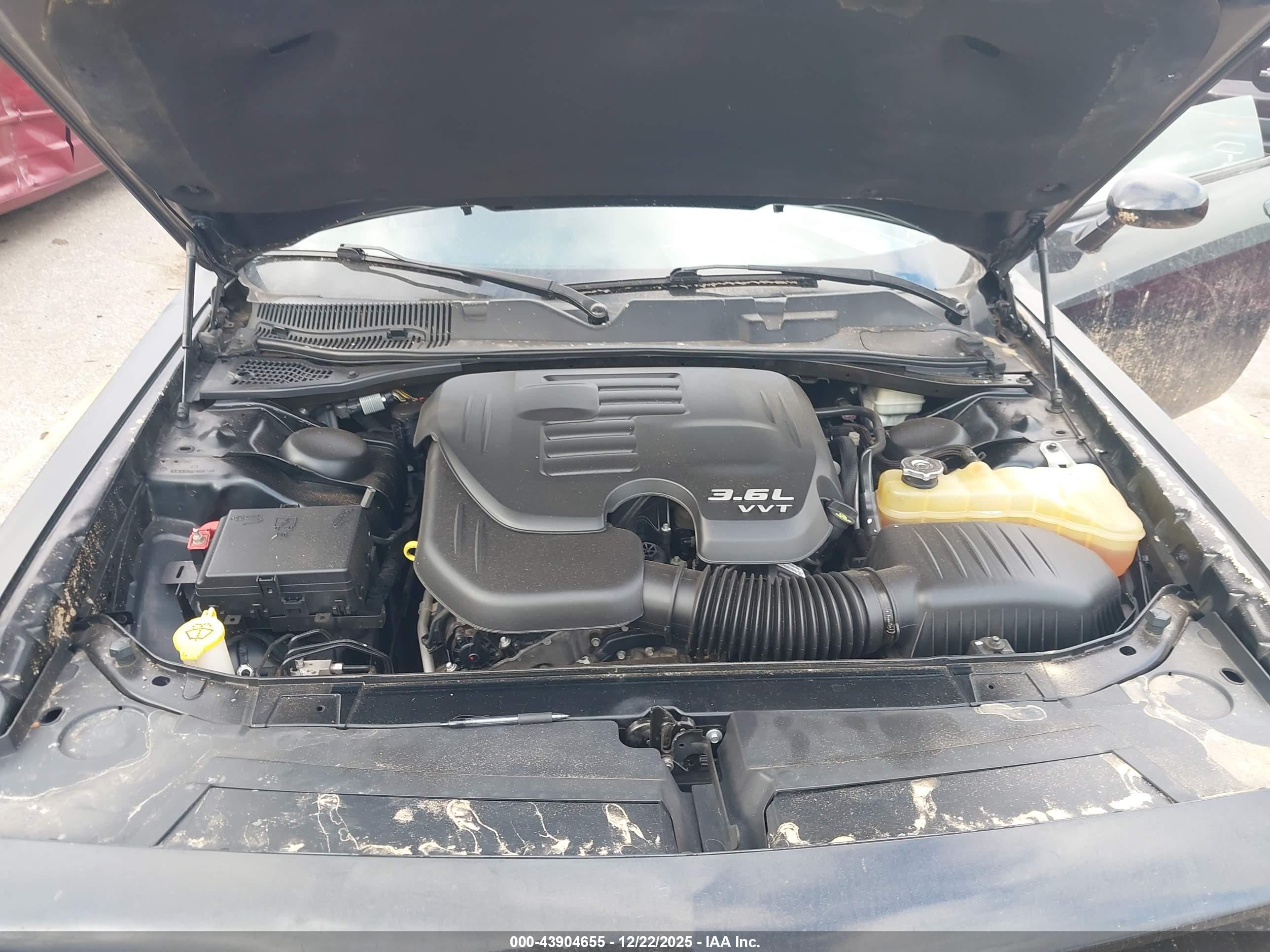 DODGE CHALLENGER image 10