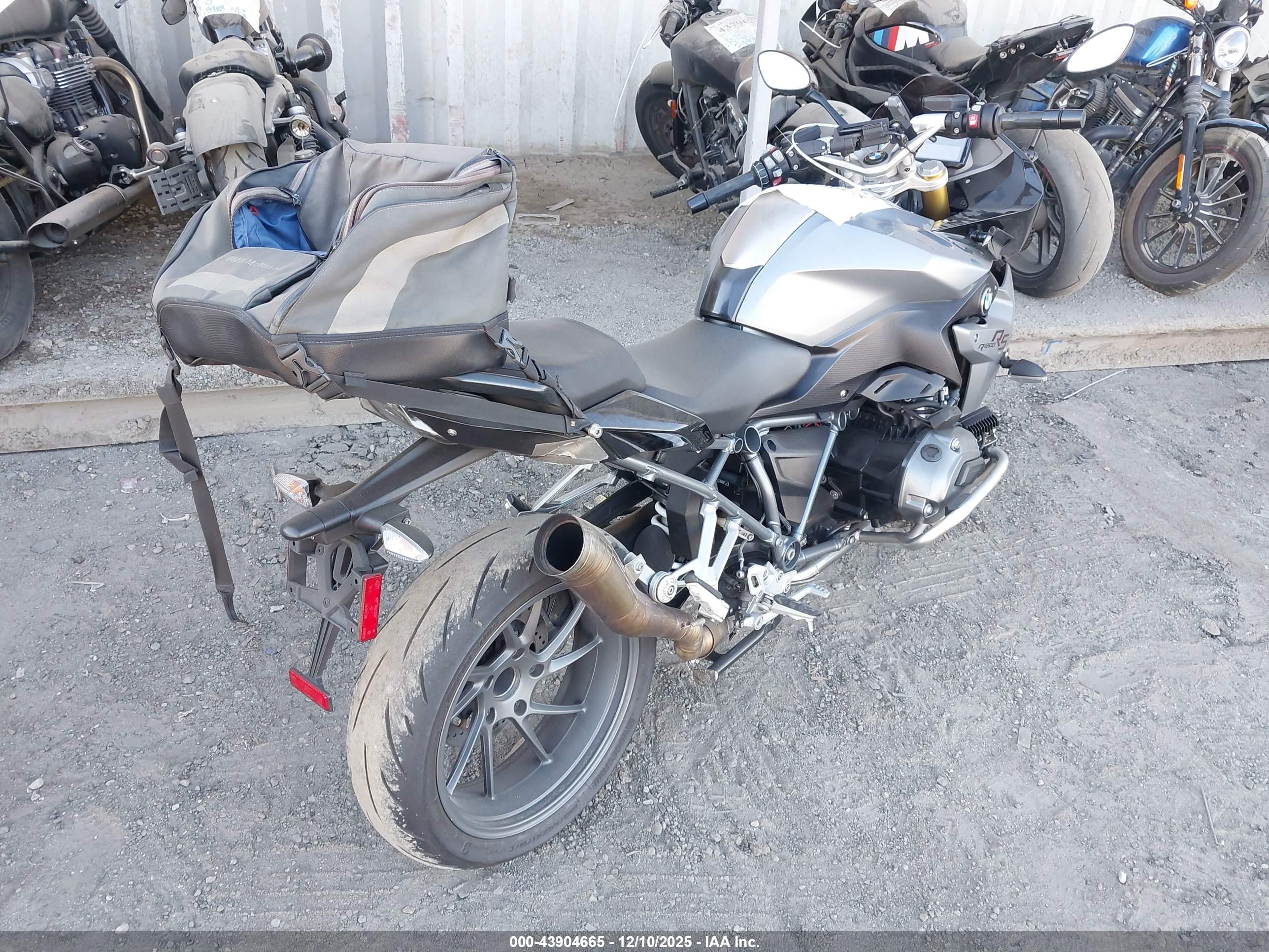 BMW R1200 image 4