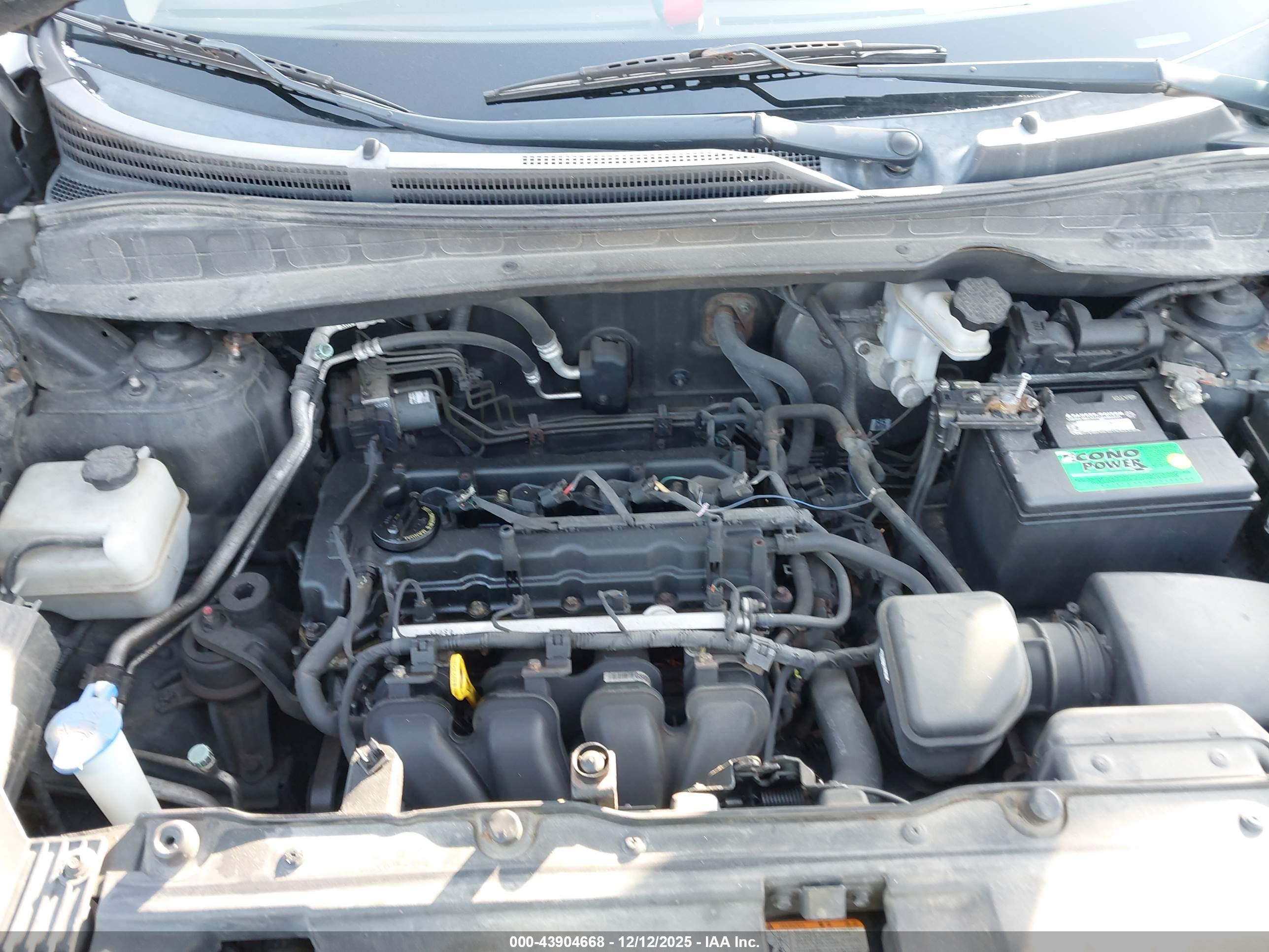 HYUNDAI TUCSON image 10
