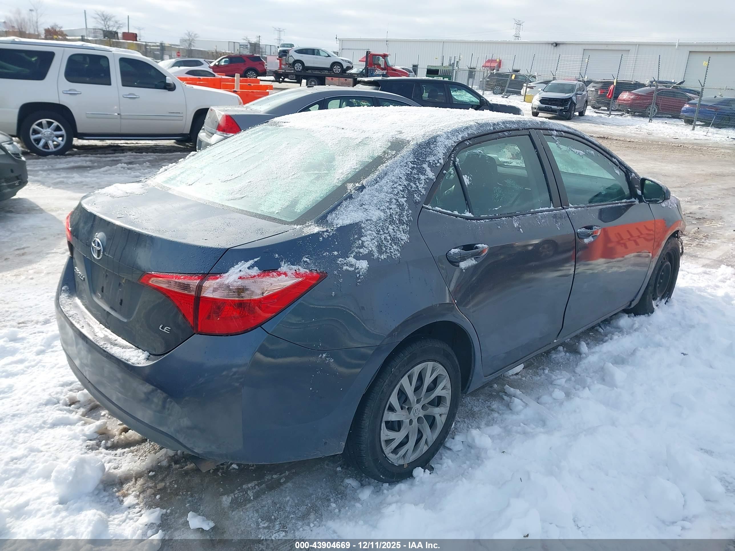 TOYOTA COROLLA image 4