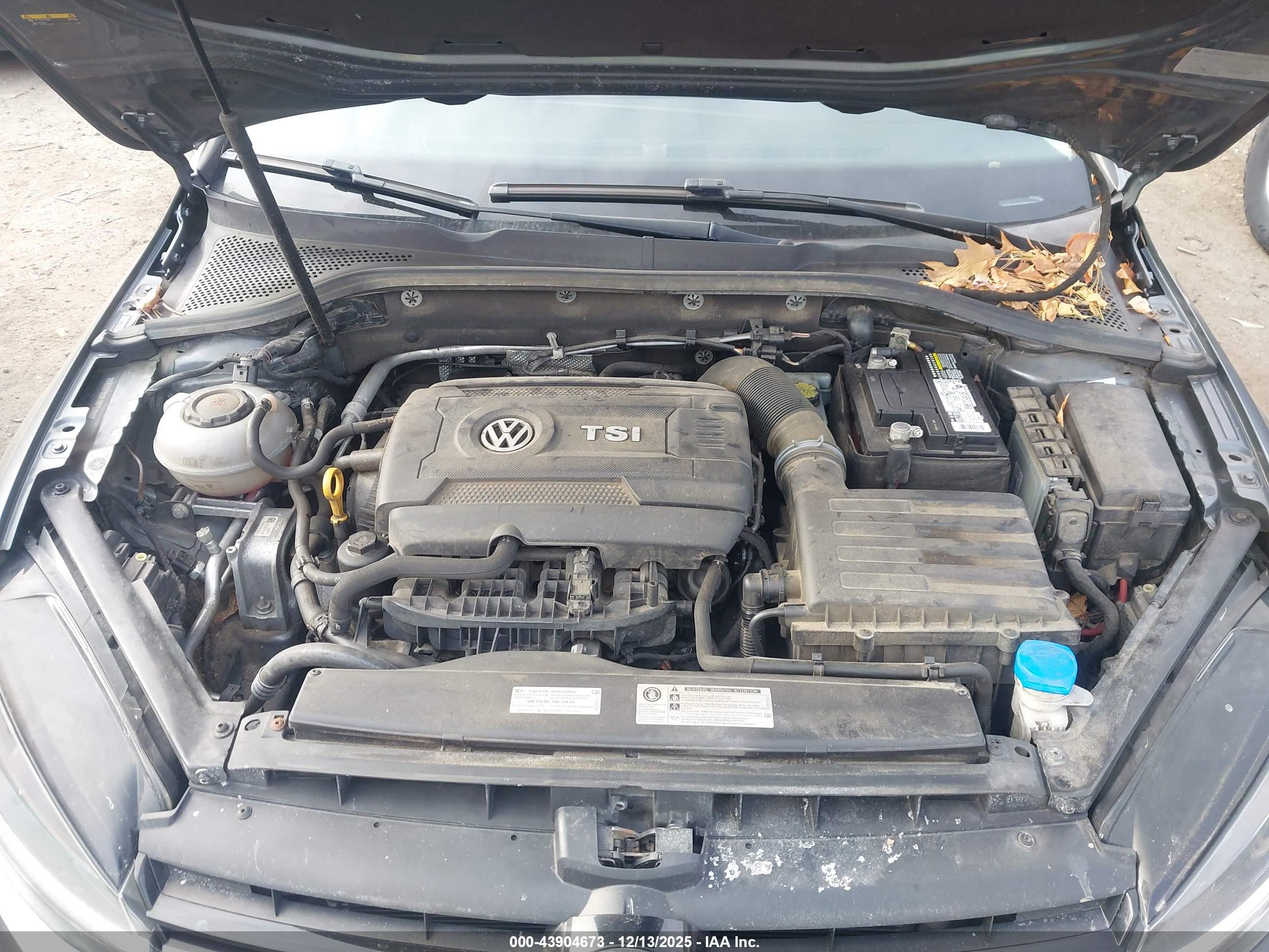 VOLKSWAGEN GOLF image 10