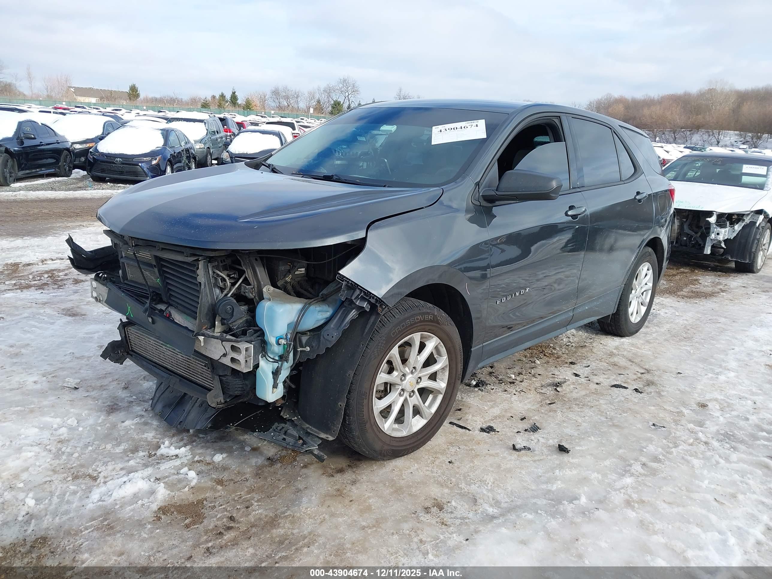 CHEVROLET EQUINOX image 2