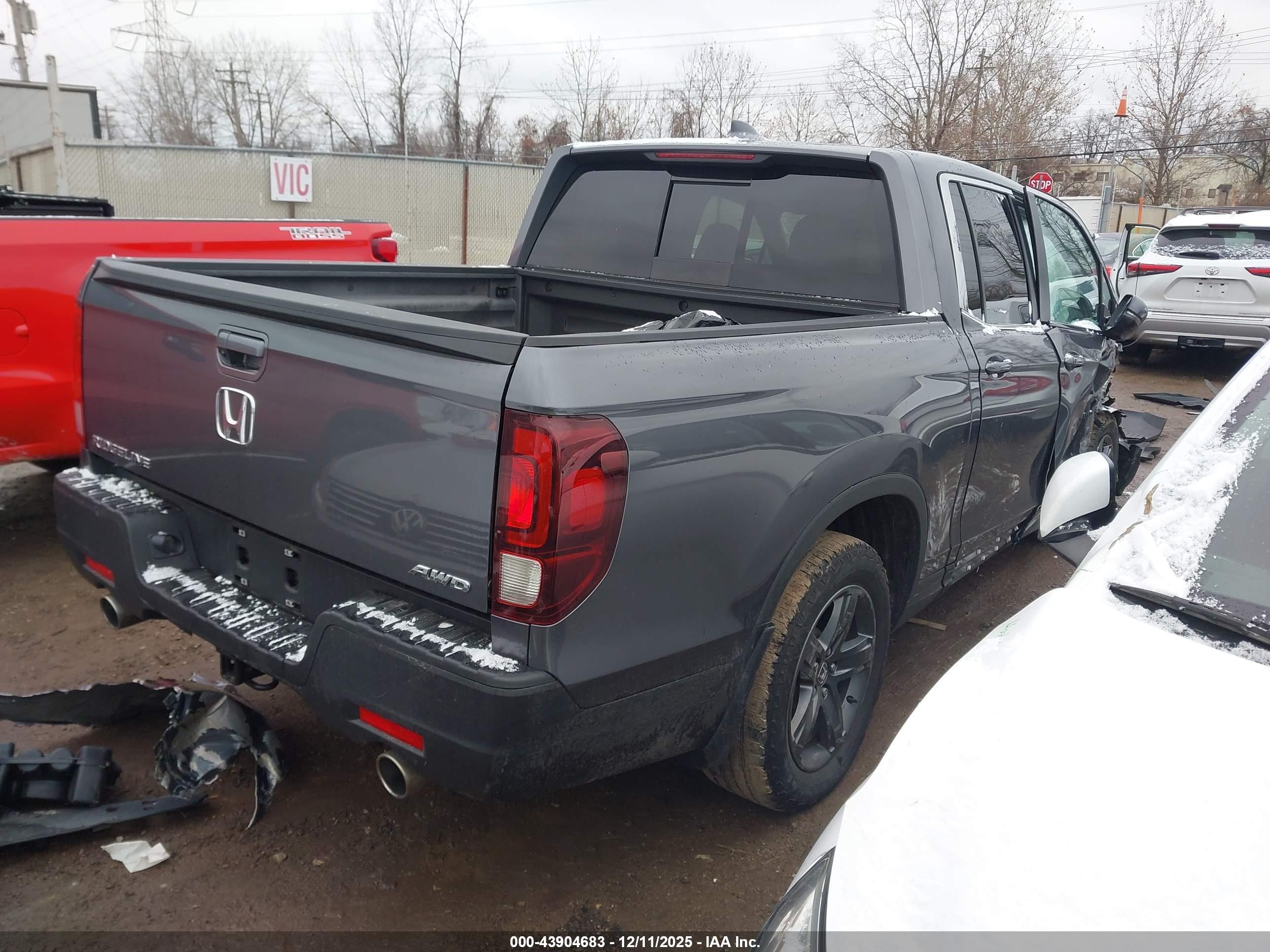 HONDA RIDGELINE image 4