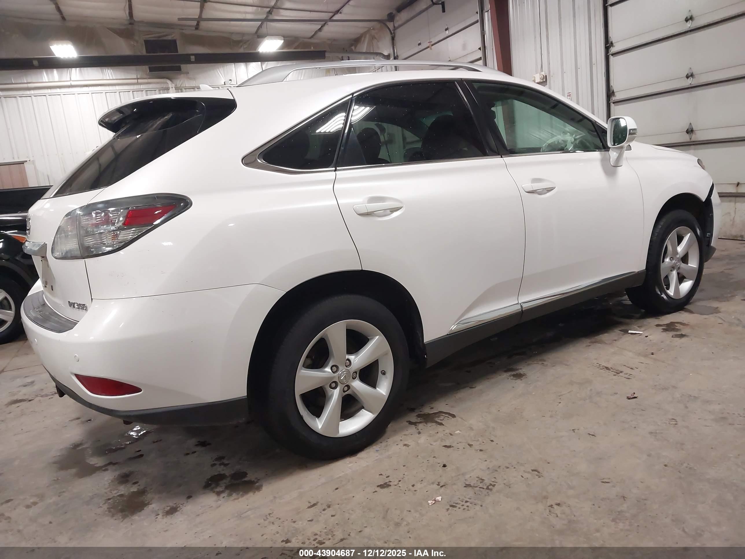 LEXUS RX image 4