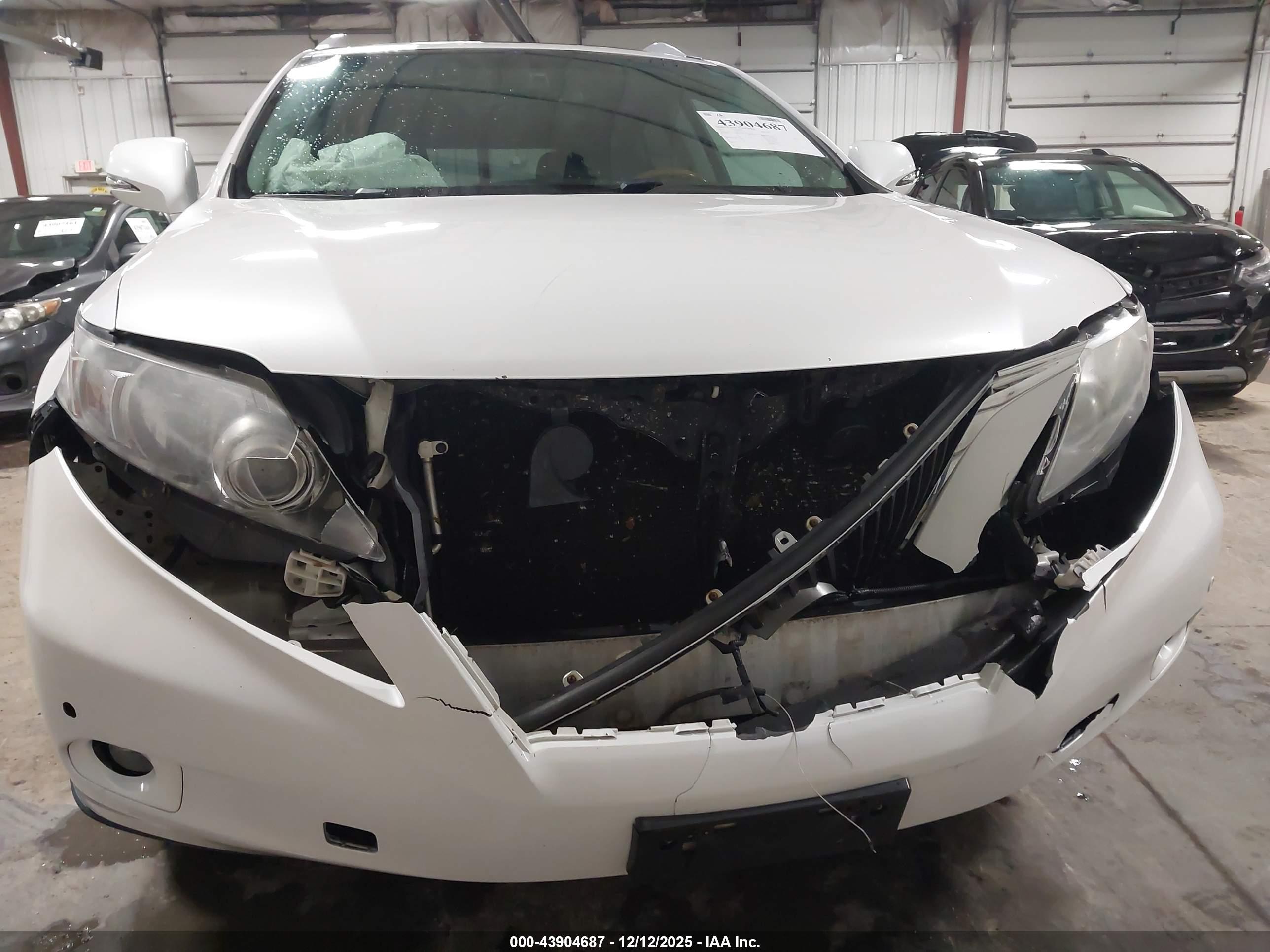 LEXUS RX image 6