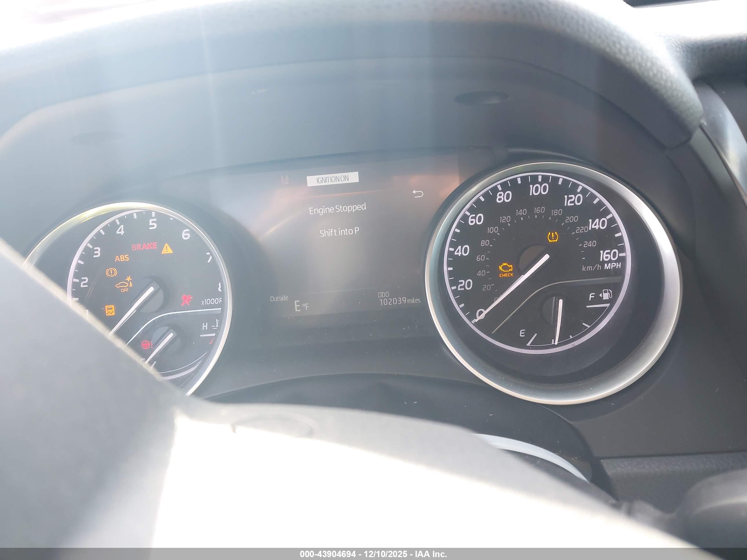 TOYOTA CAMRY image 7