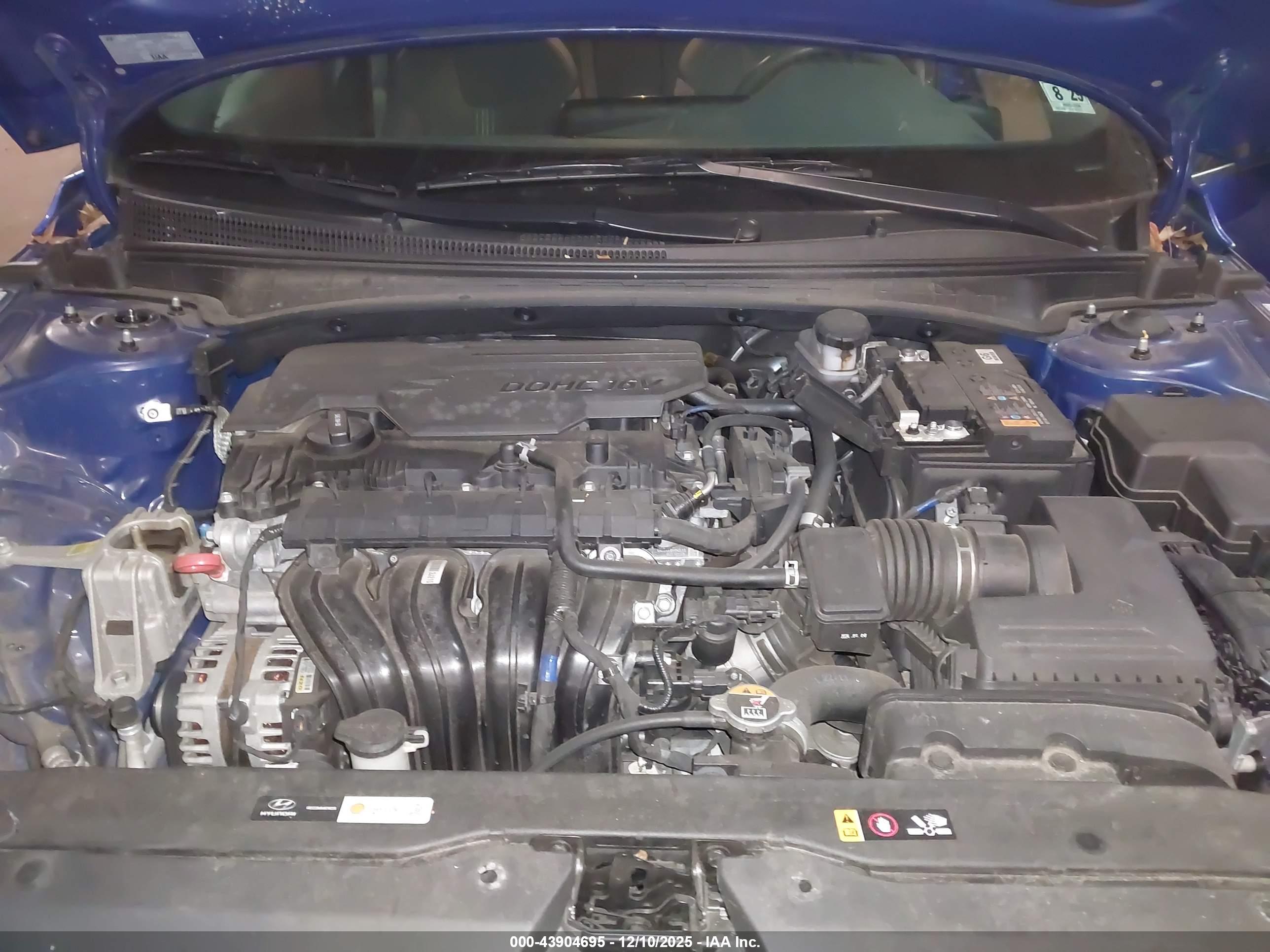 HYUNDAI ELANTRA image 10