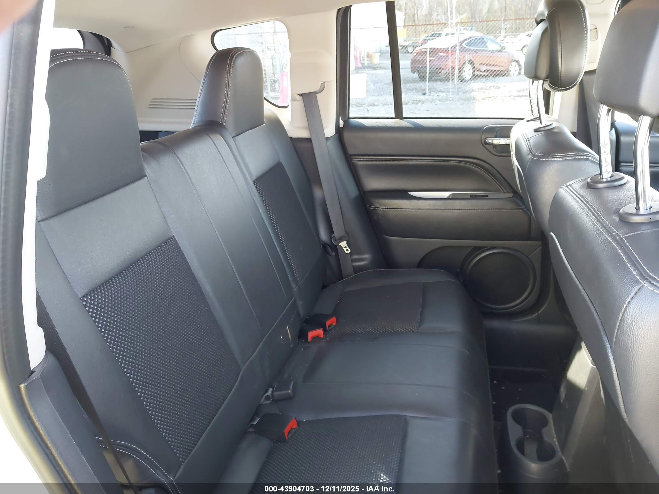 JEEP COMPASS image 8