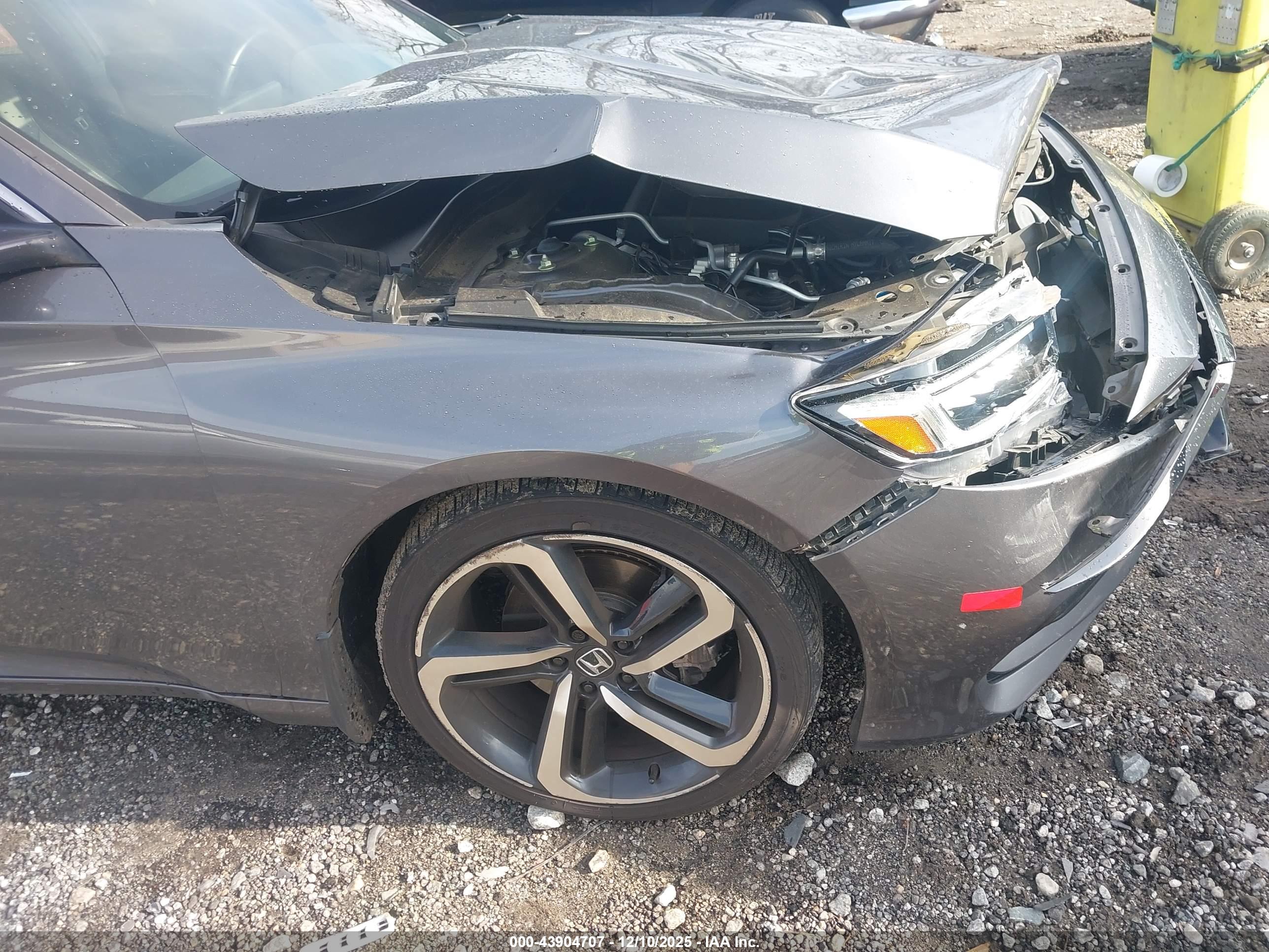 HONDA ACCORD image 6