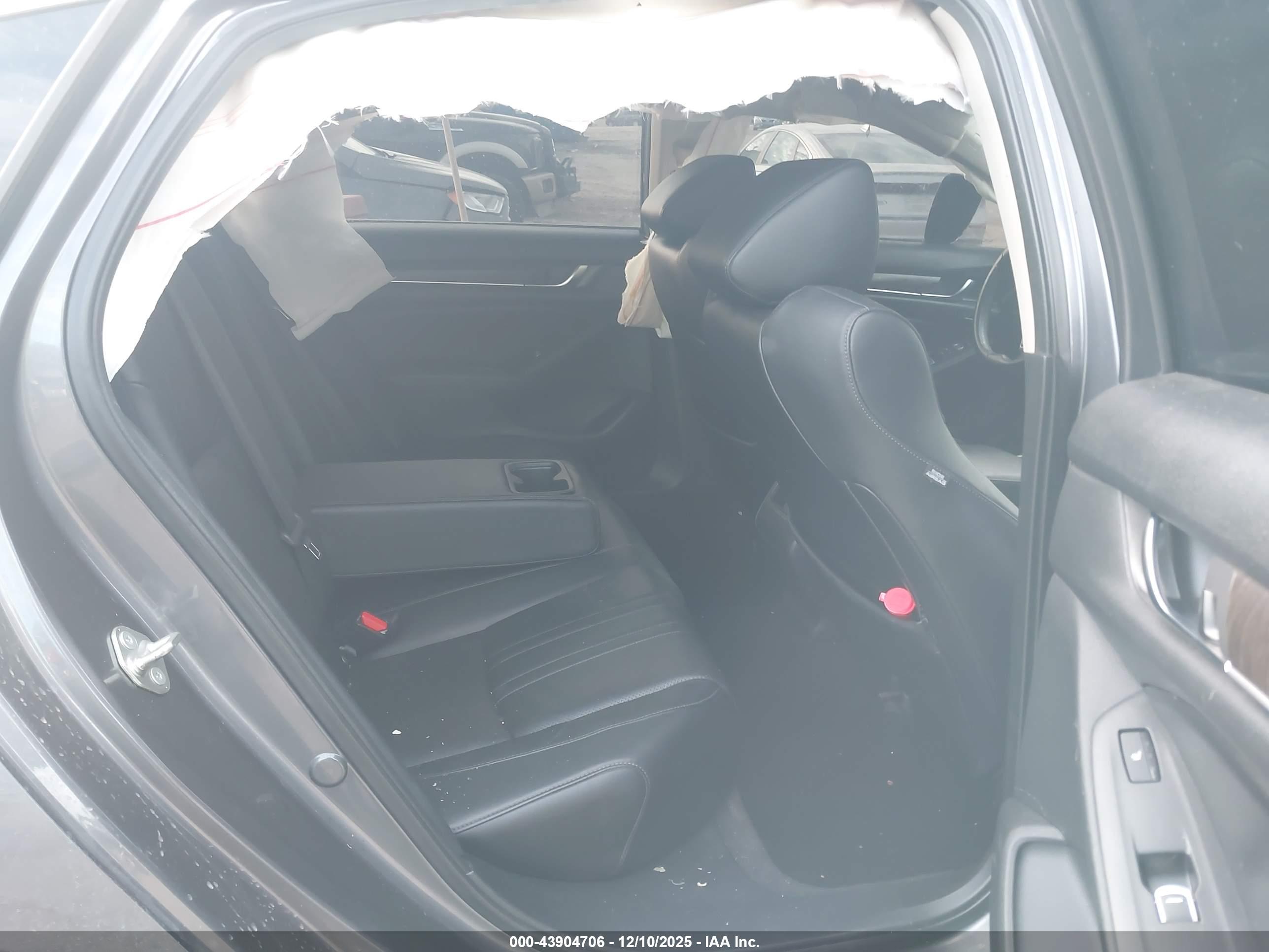 HONDA ACCORD image 8