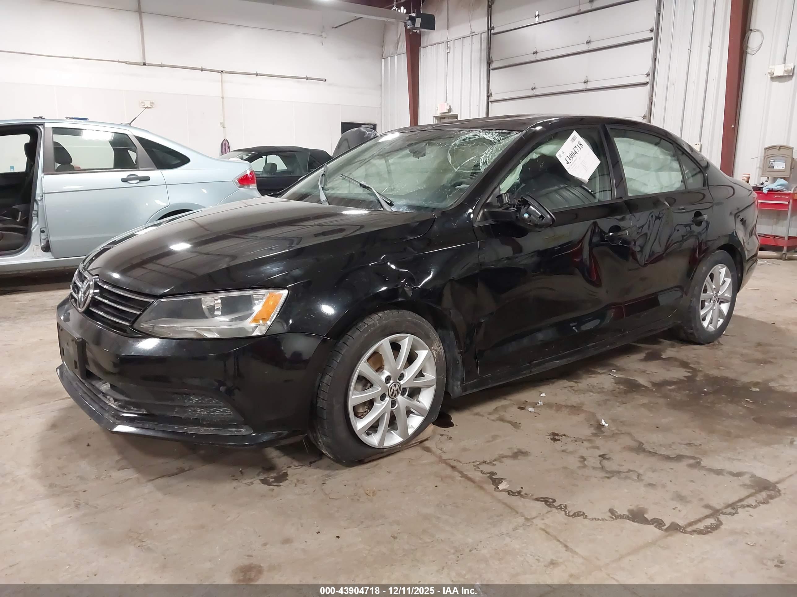 VOLKSWAGEN JETTA image 2