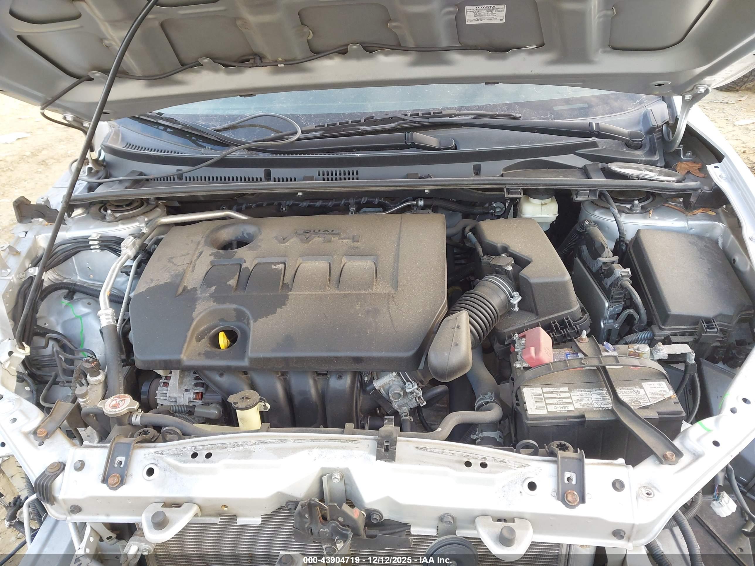 TOYOTA COROLLA image 10