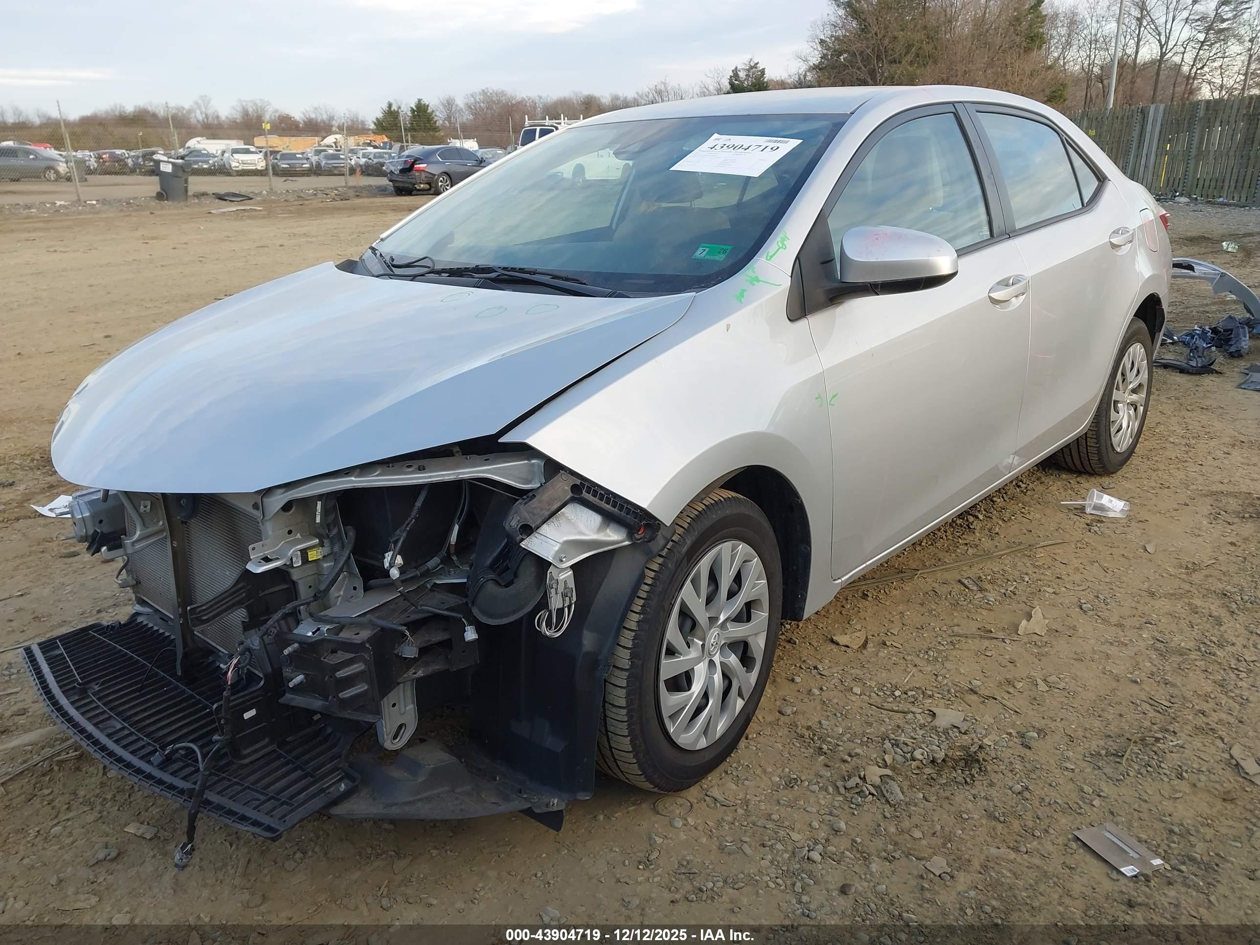 TOYOTA COROLLA image 2
