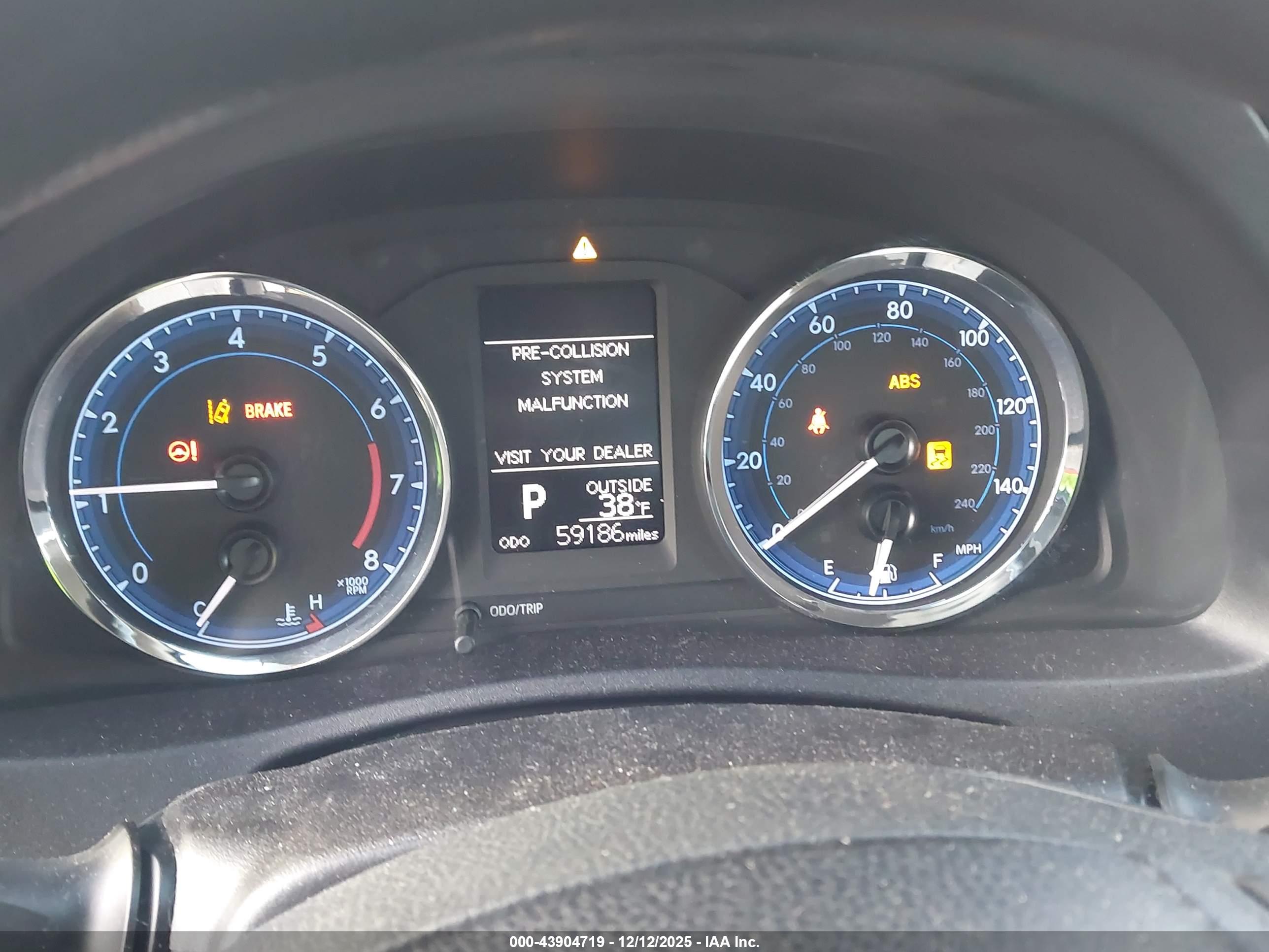 TOYOTA COROLLA image 7