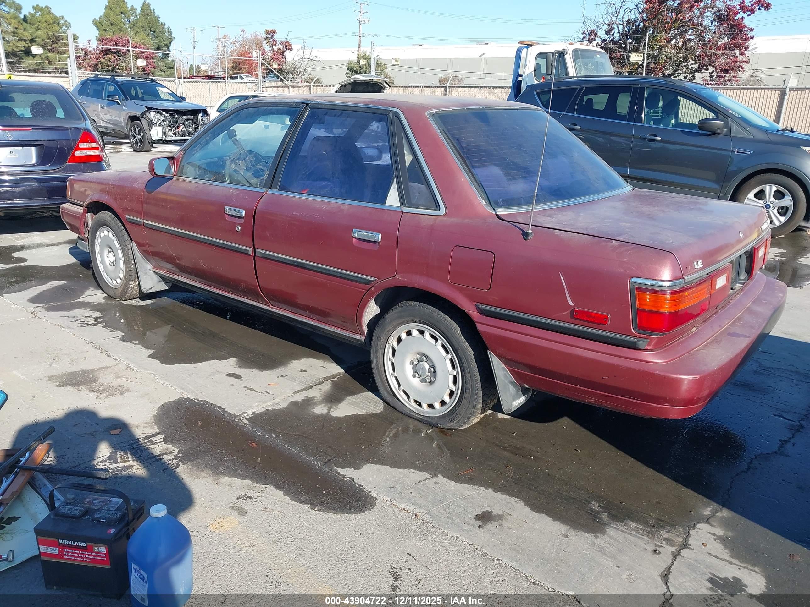 TOYOTA CAMRY image 3