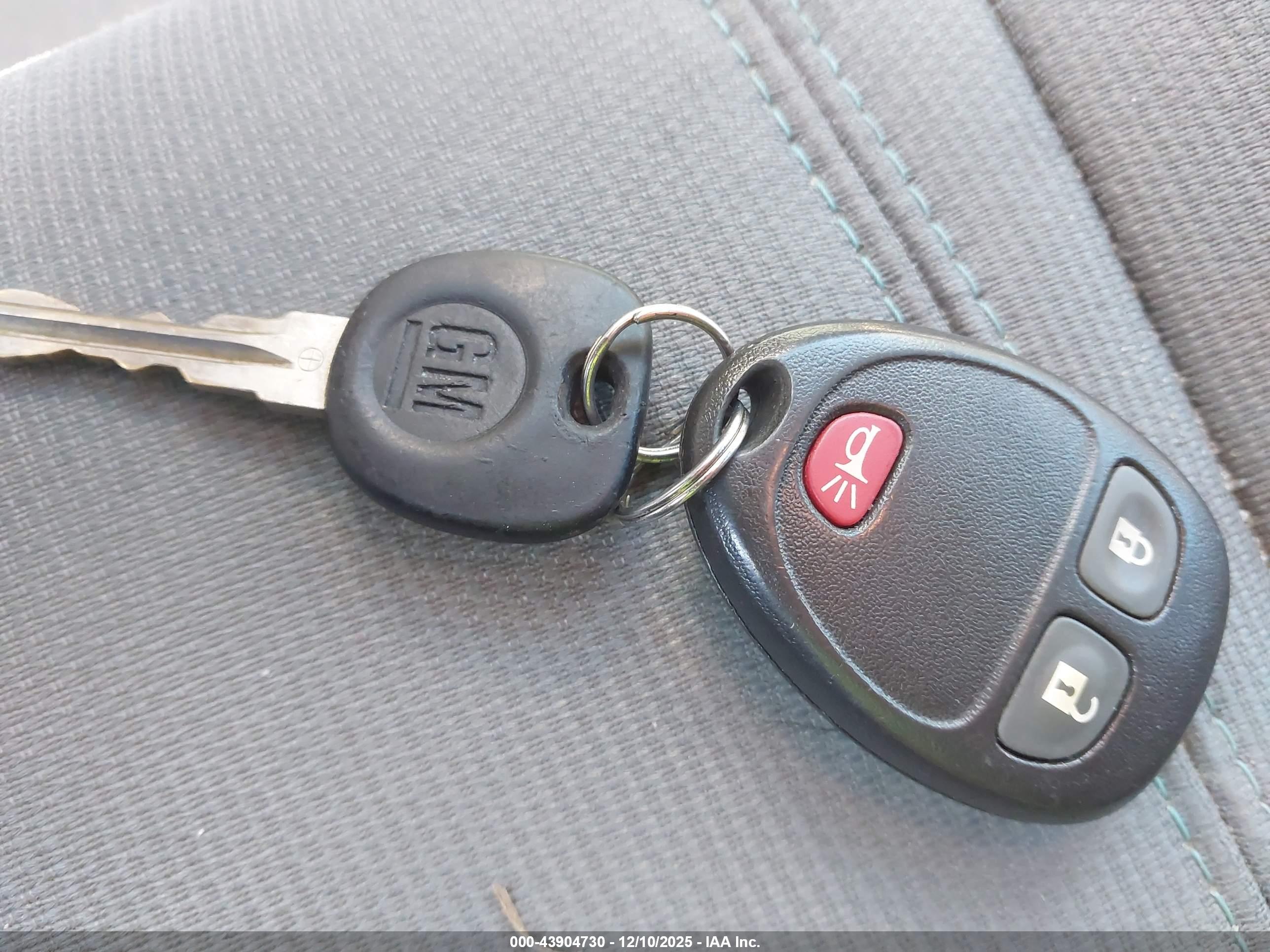 CHEVROLET TRAVERSE image 11