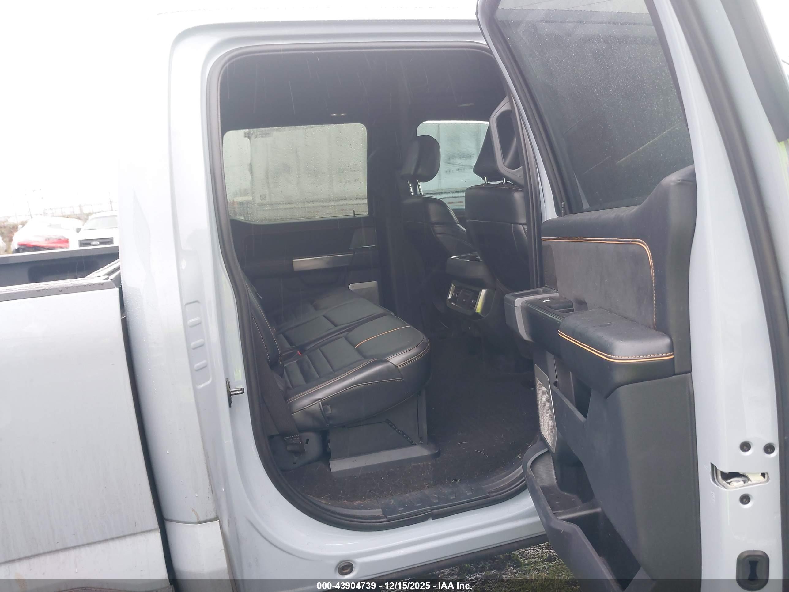 FORD F-350 image 7