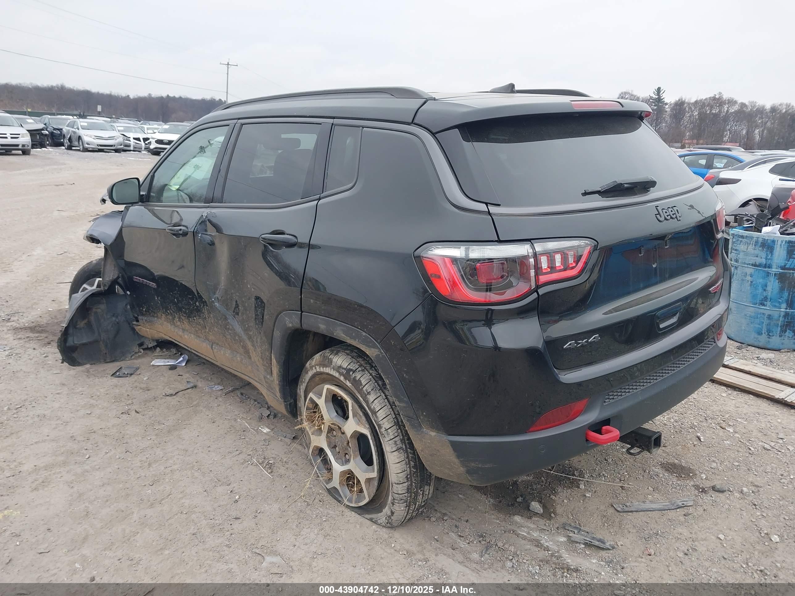 JEEP COMPASS image 3