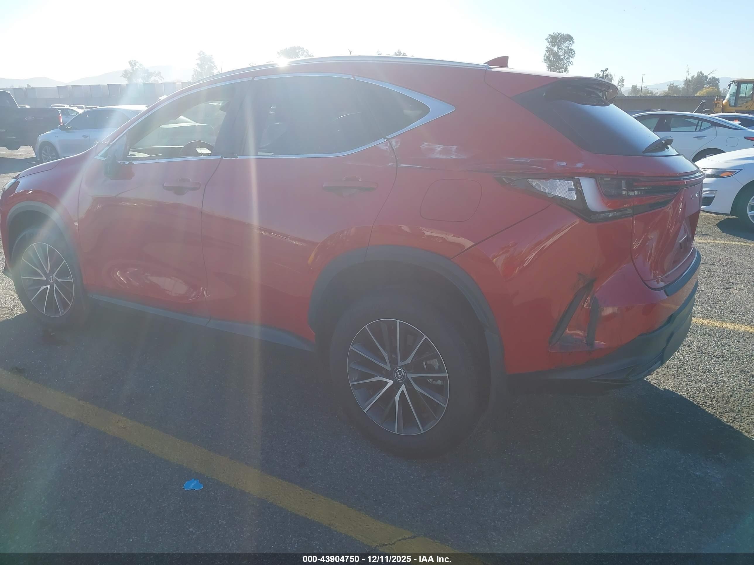 LEXUS NX image 3
