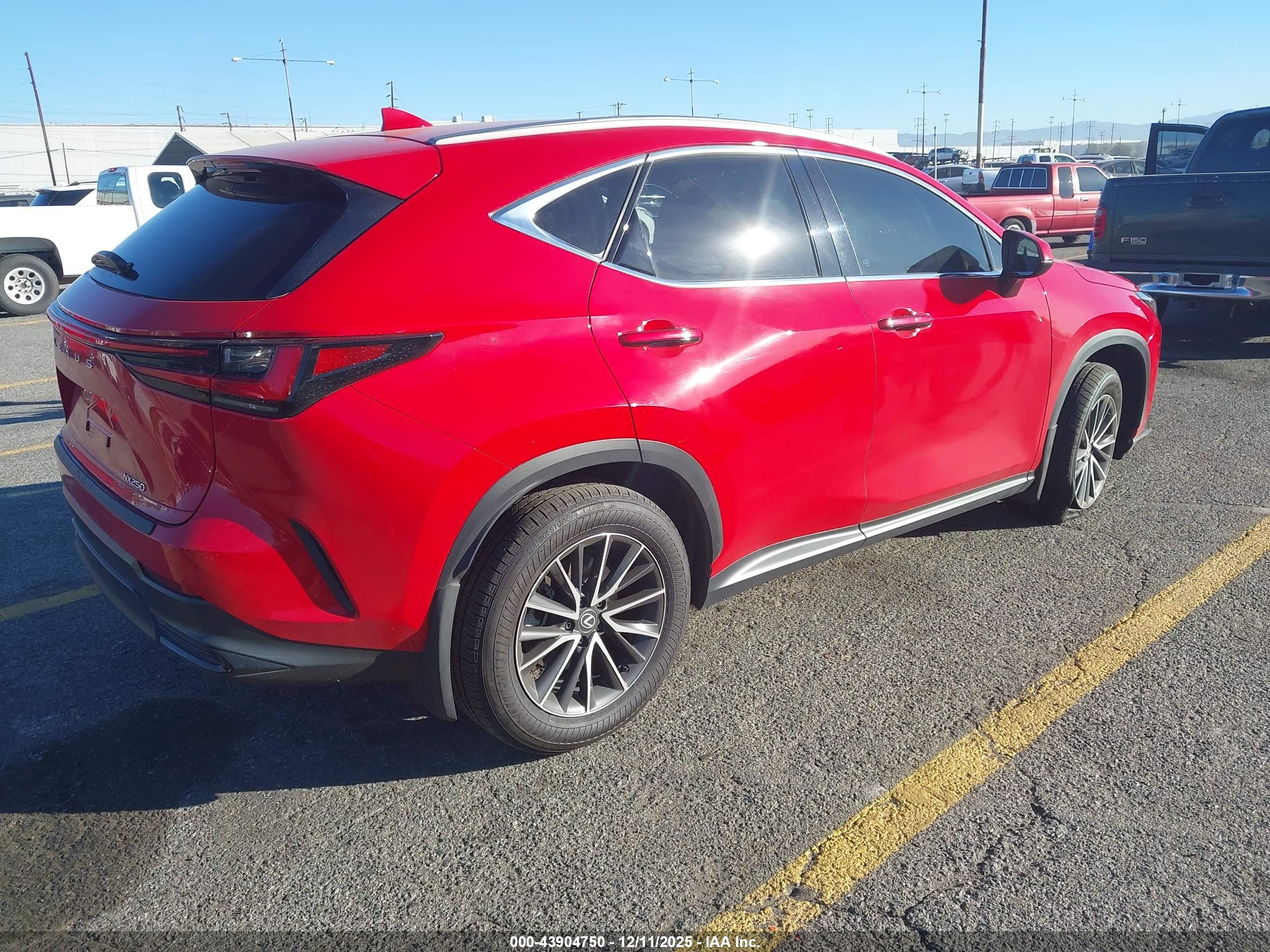 LEXUS NX image 4