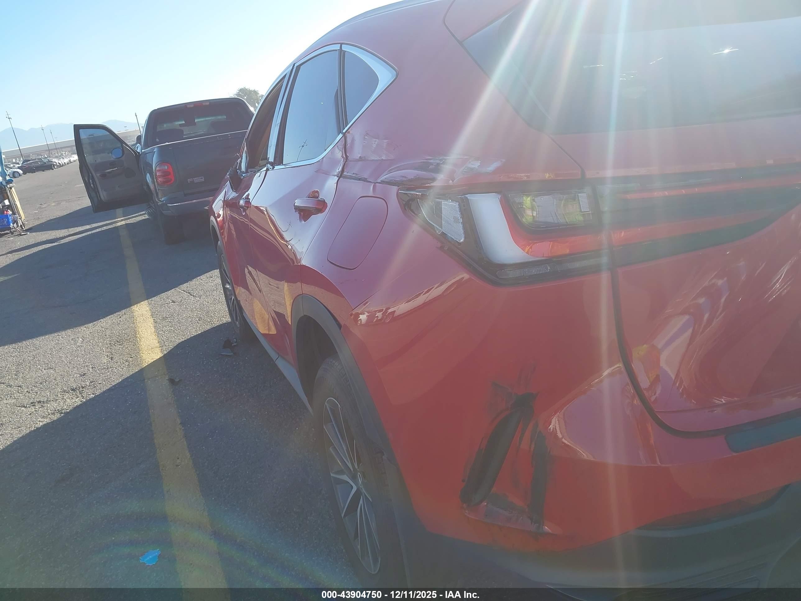 LEXUS NX image 6