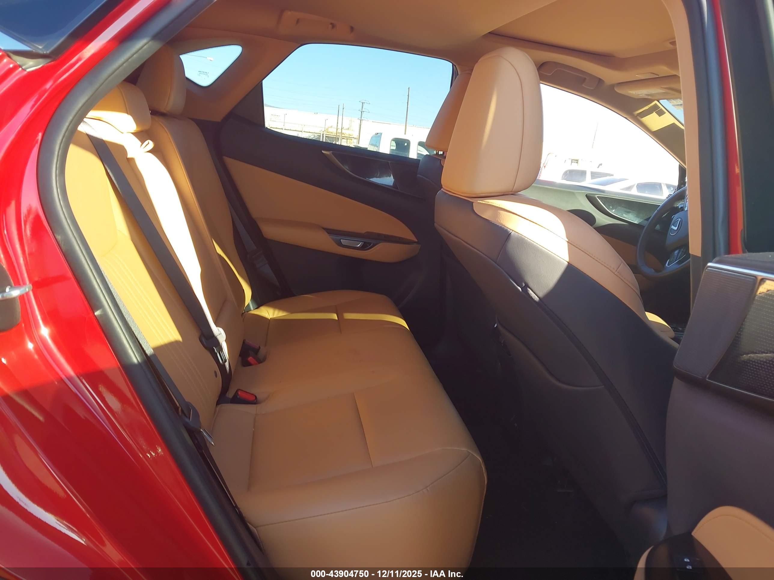 LEXUS NX image 8