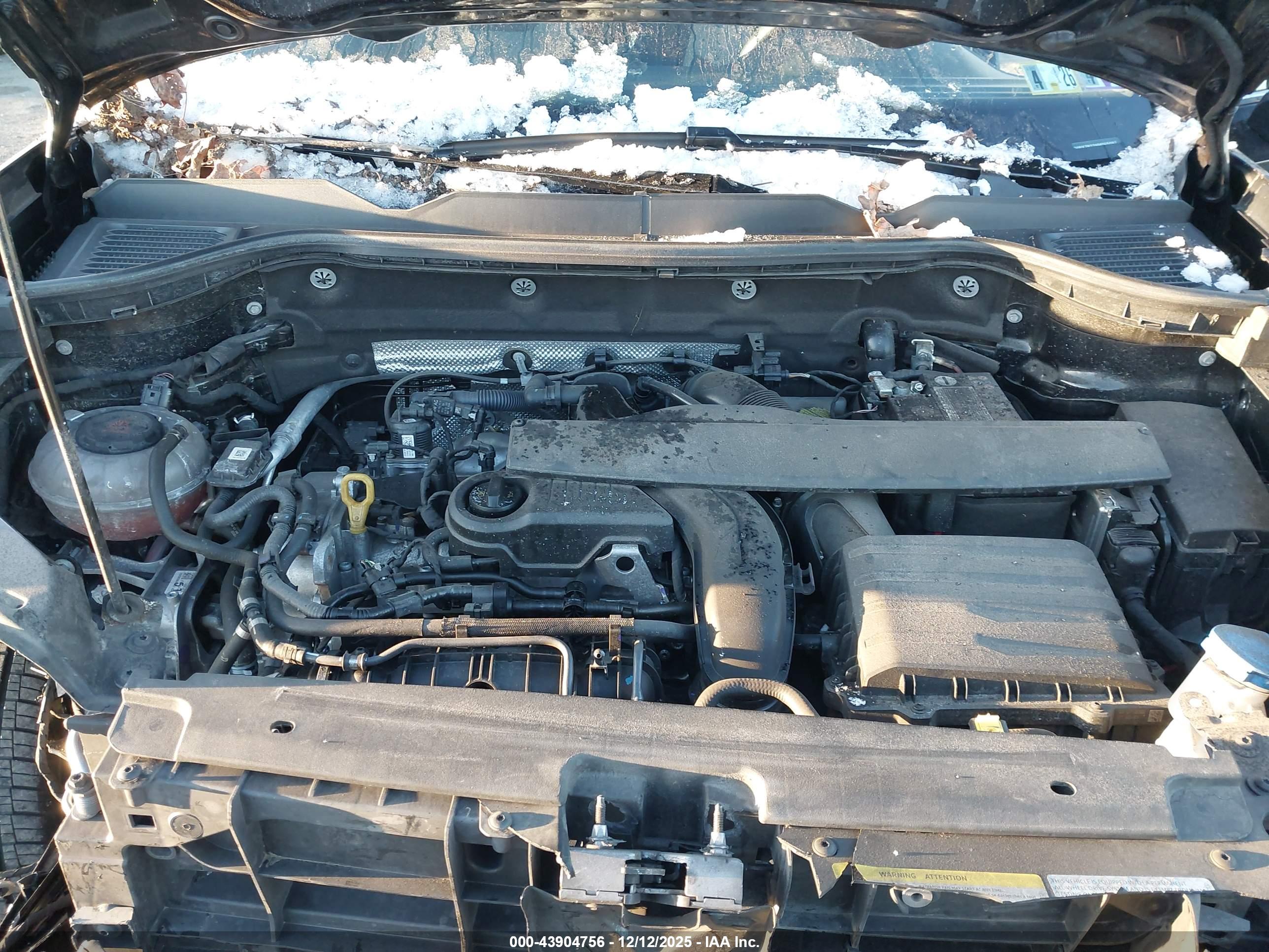 VOLKSWAGEN TAOS image 10