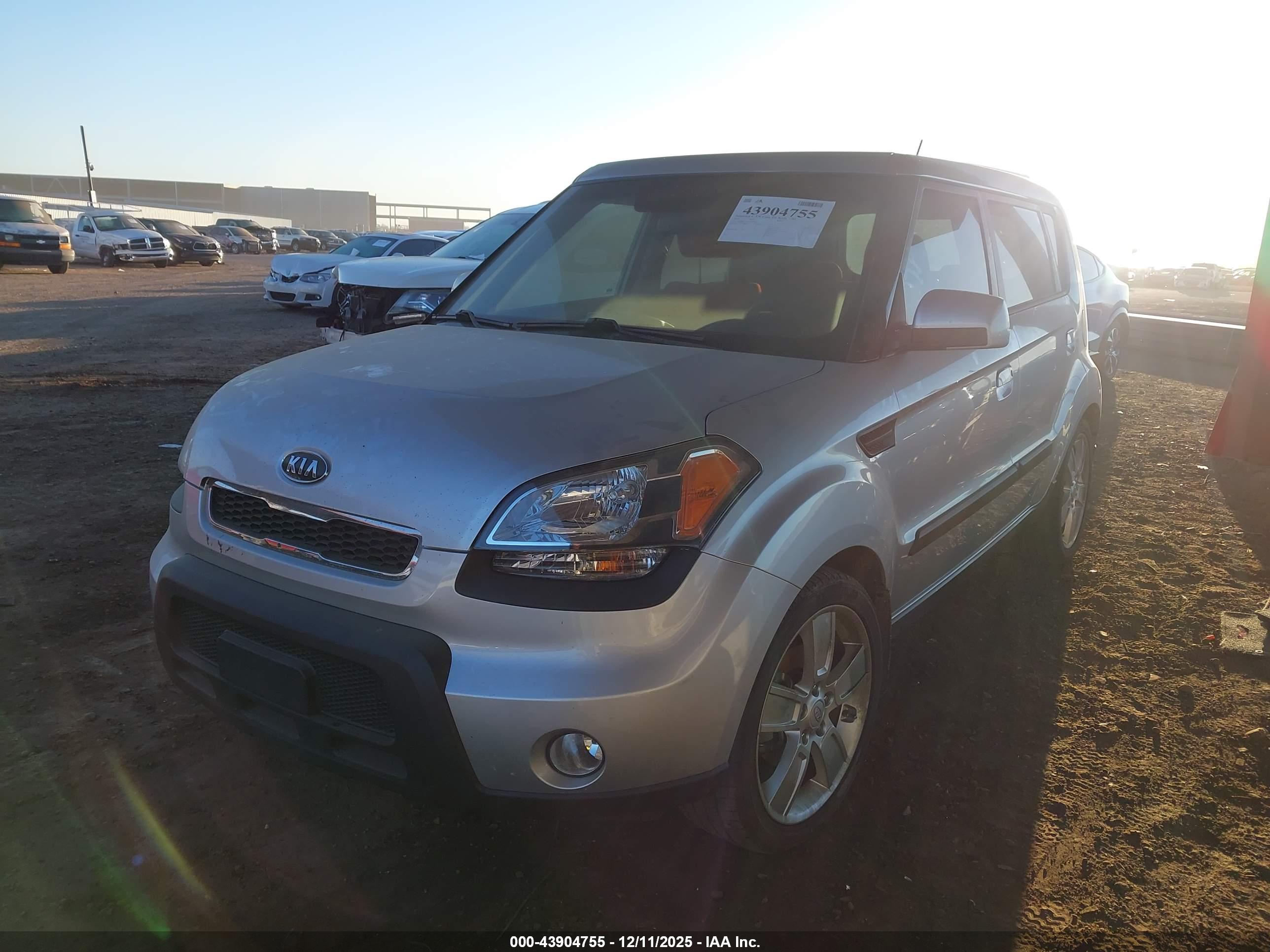 KIA SOUL image 2