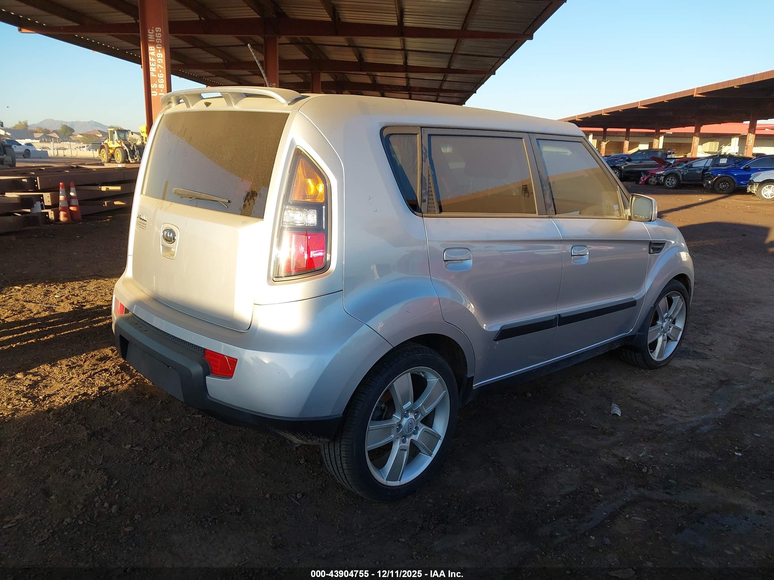 KIA SOUL image 4