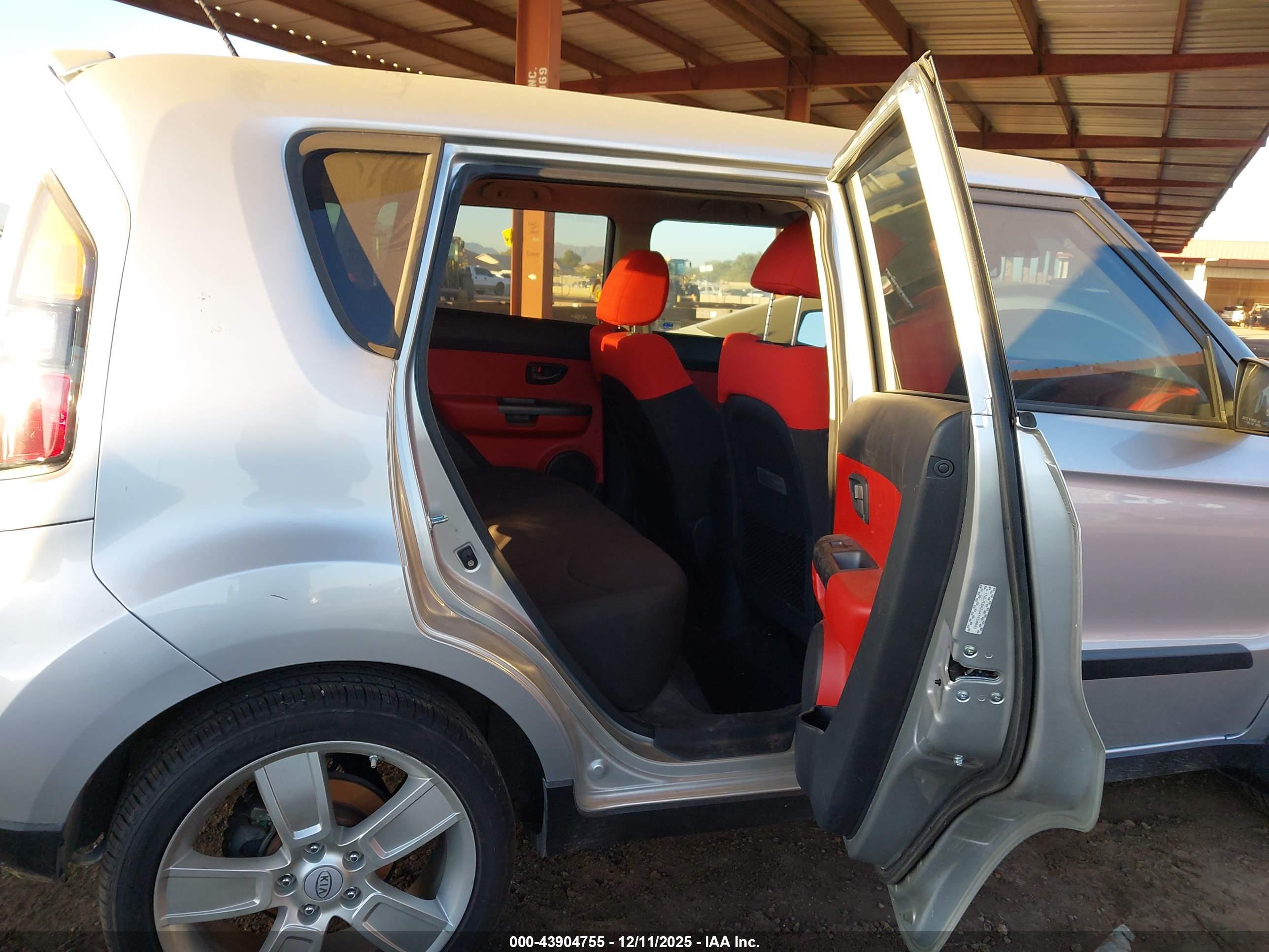 KIA SOUL image 8