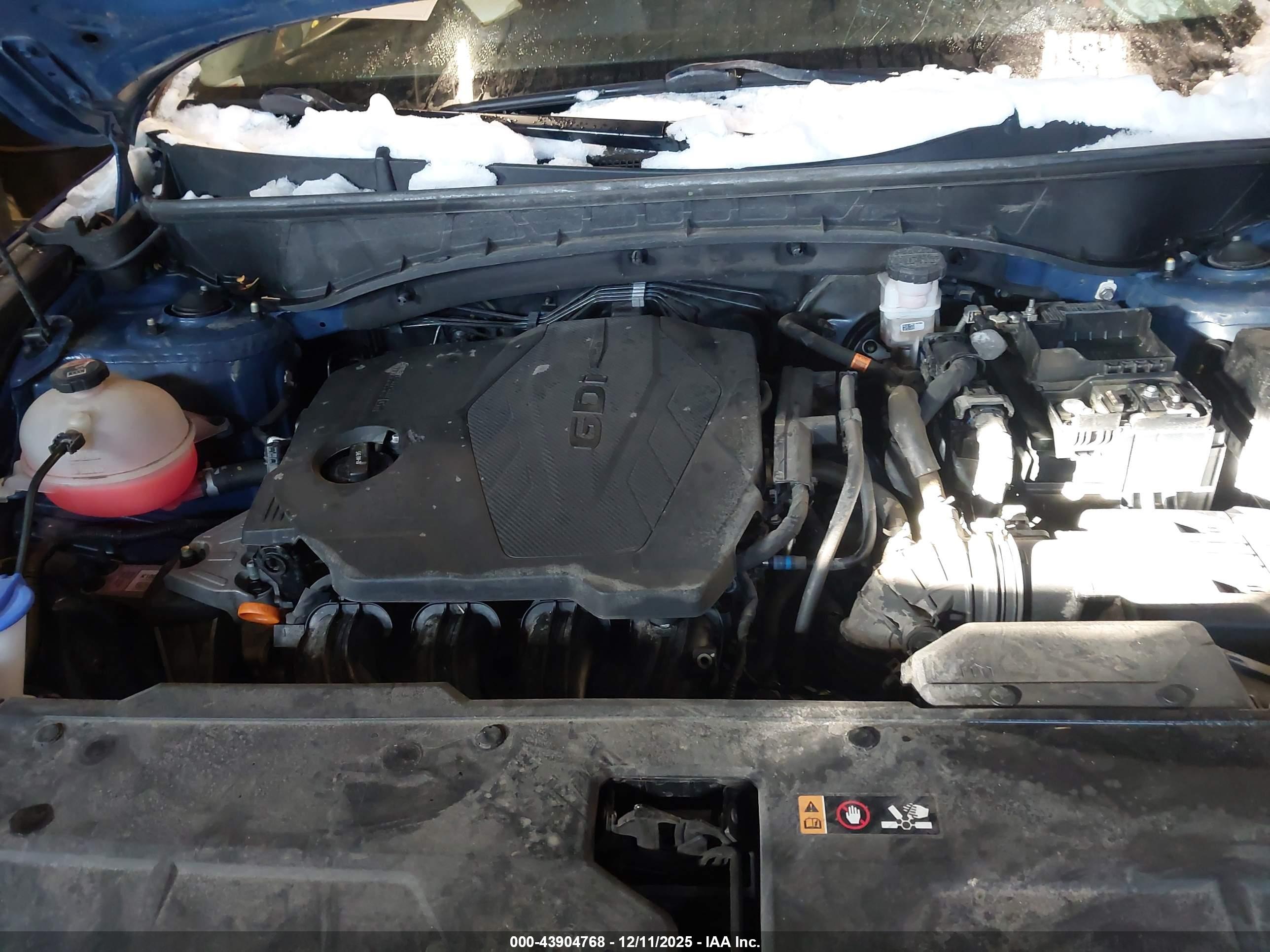 HYUNDAI TUCSON image 10