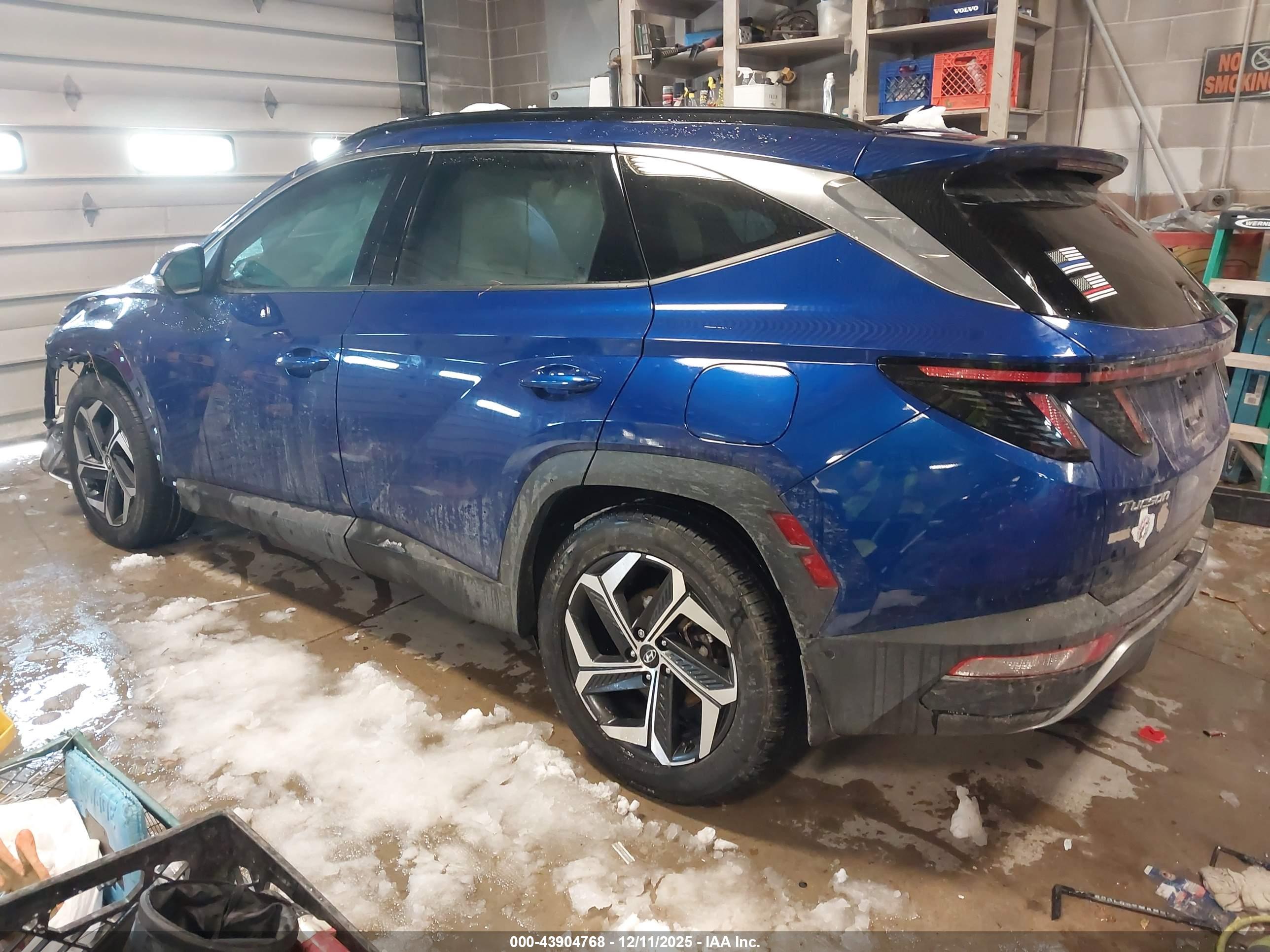 HYUNDAI TUCSON image 3