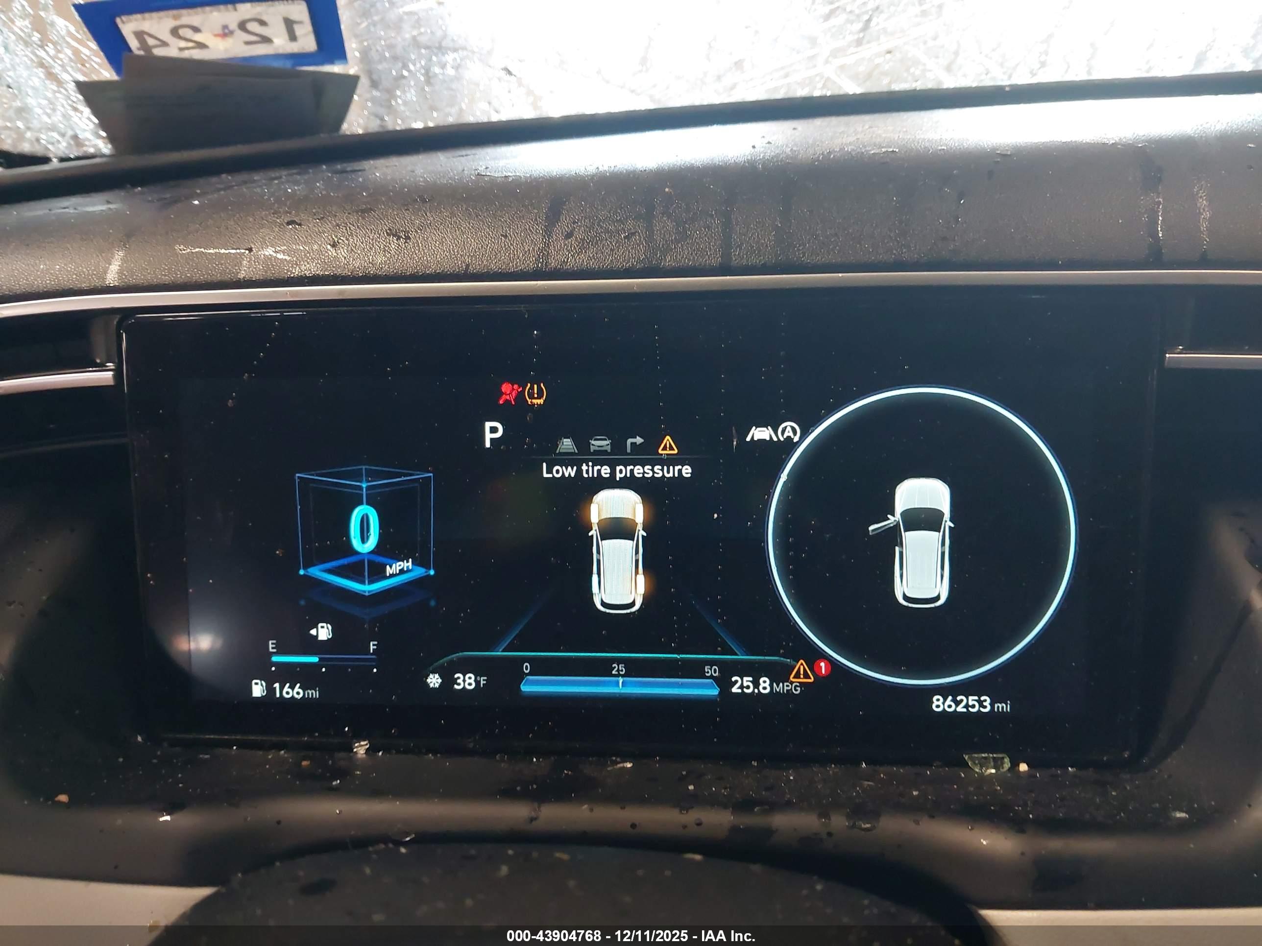 HYUNDAI TUCSON image 7