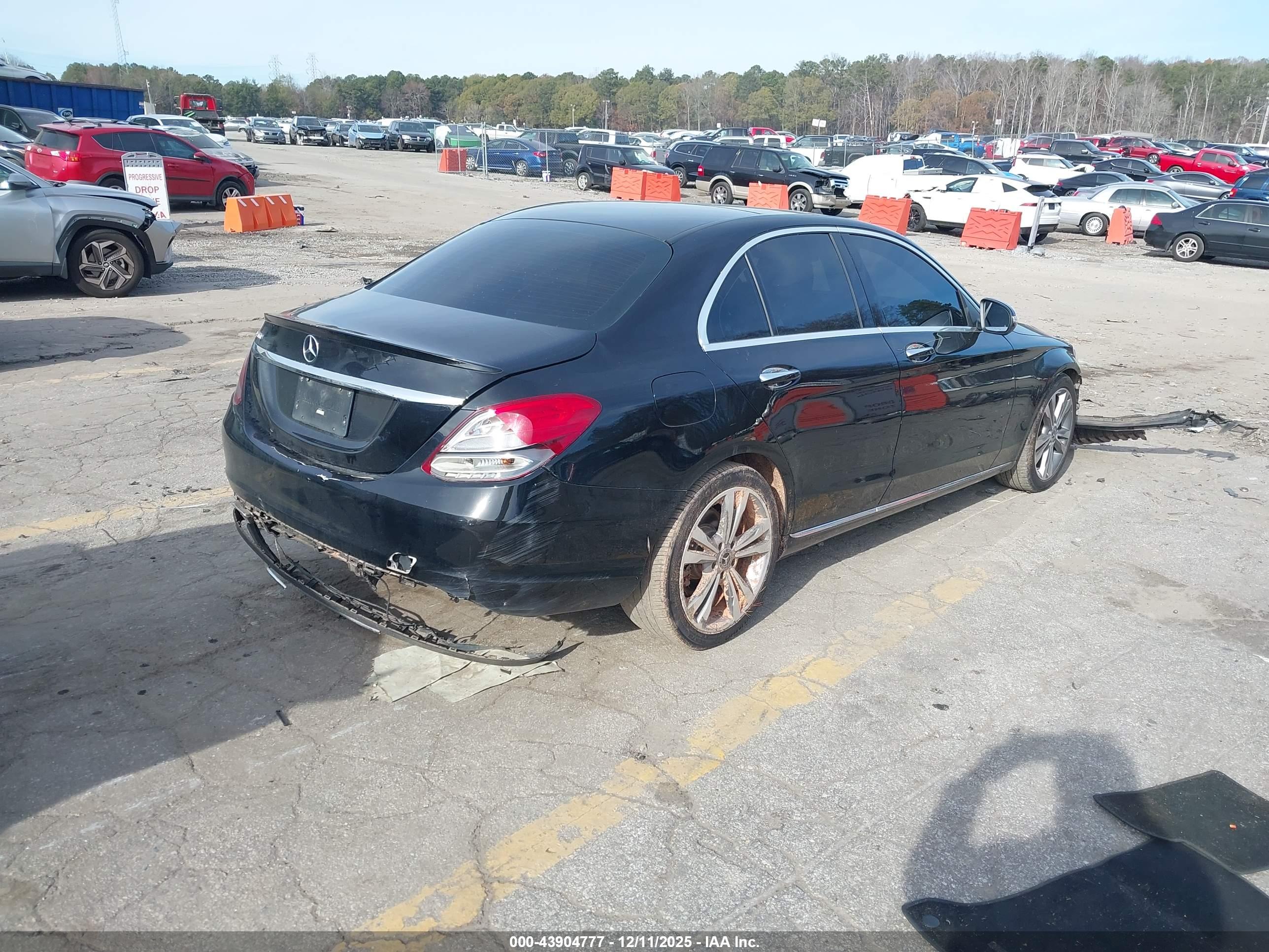 MERCEDES-BENZ C image 4