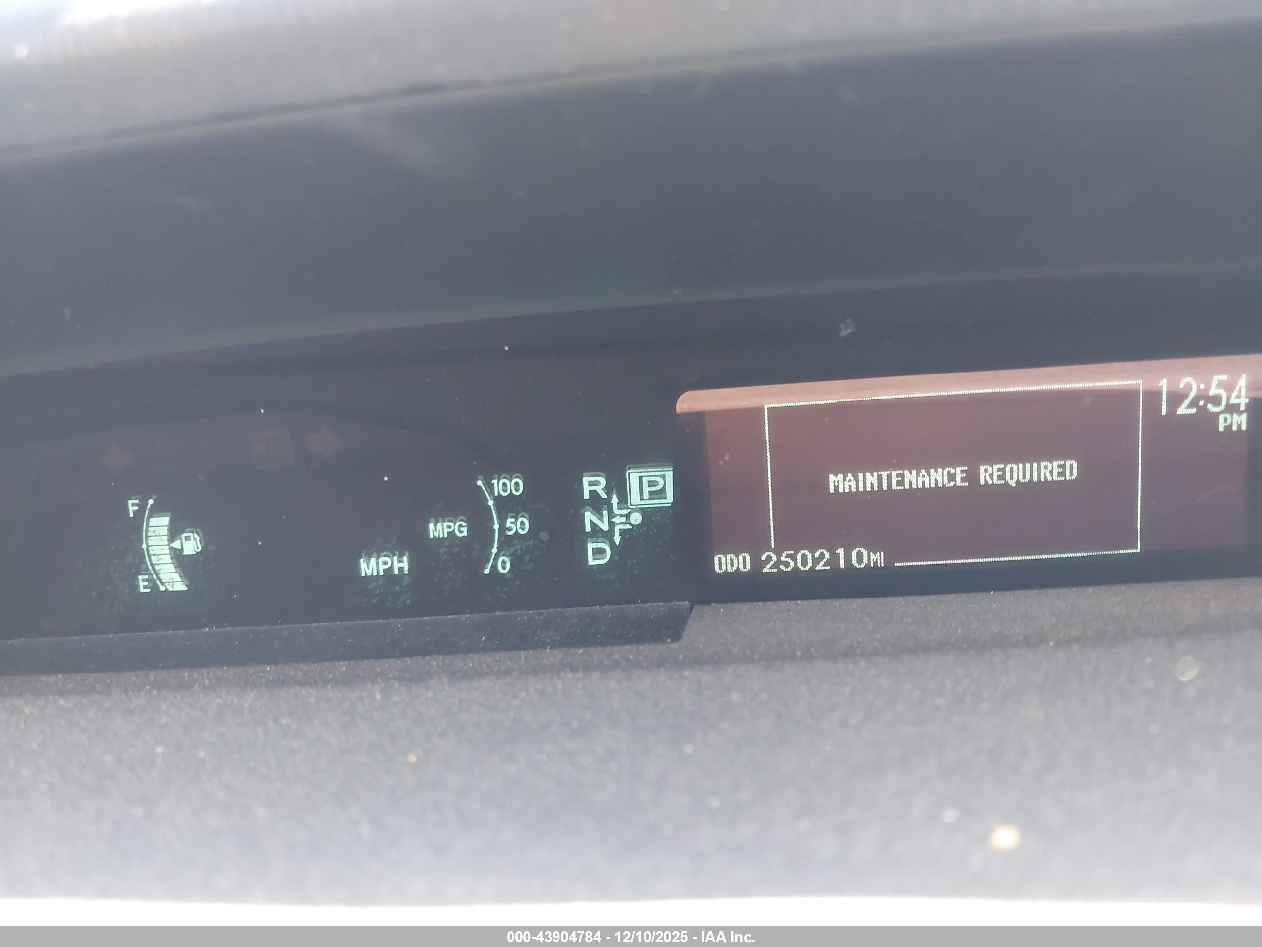 TOYOTA PRIUS image 7