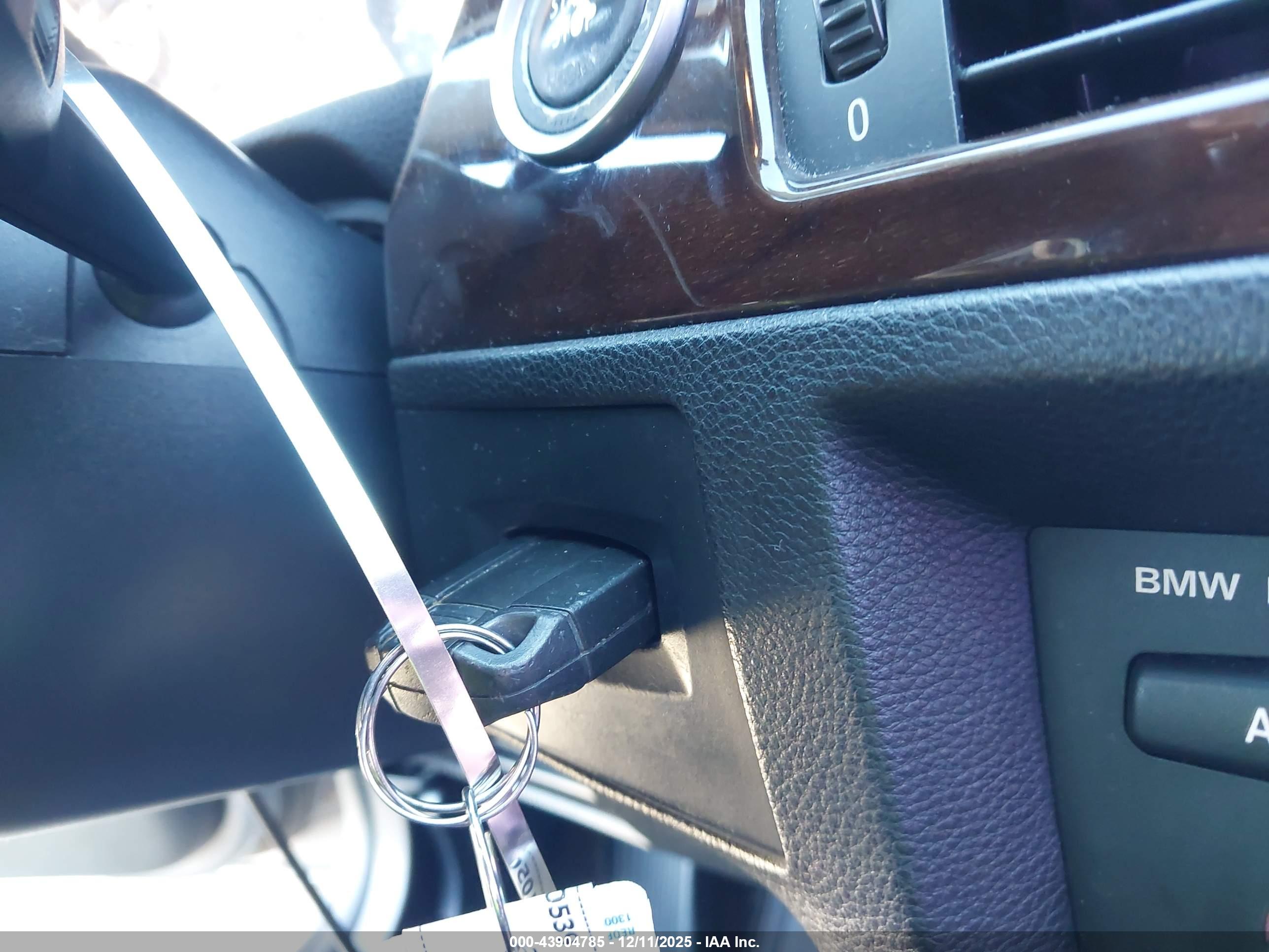 BMW 328I image 11