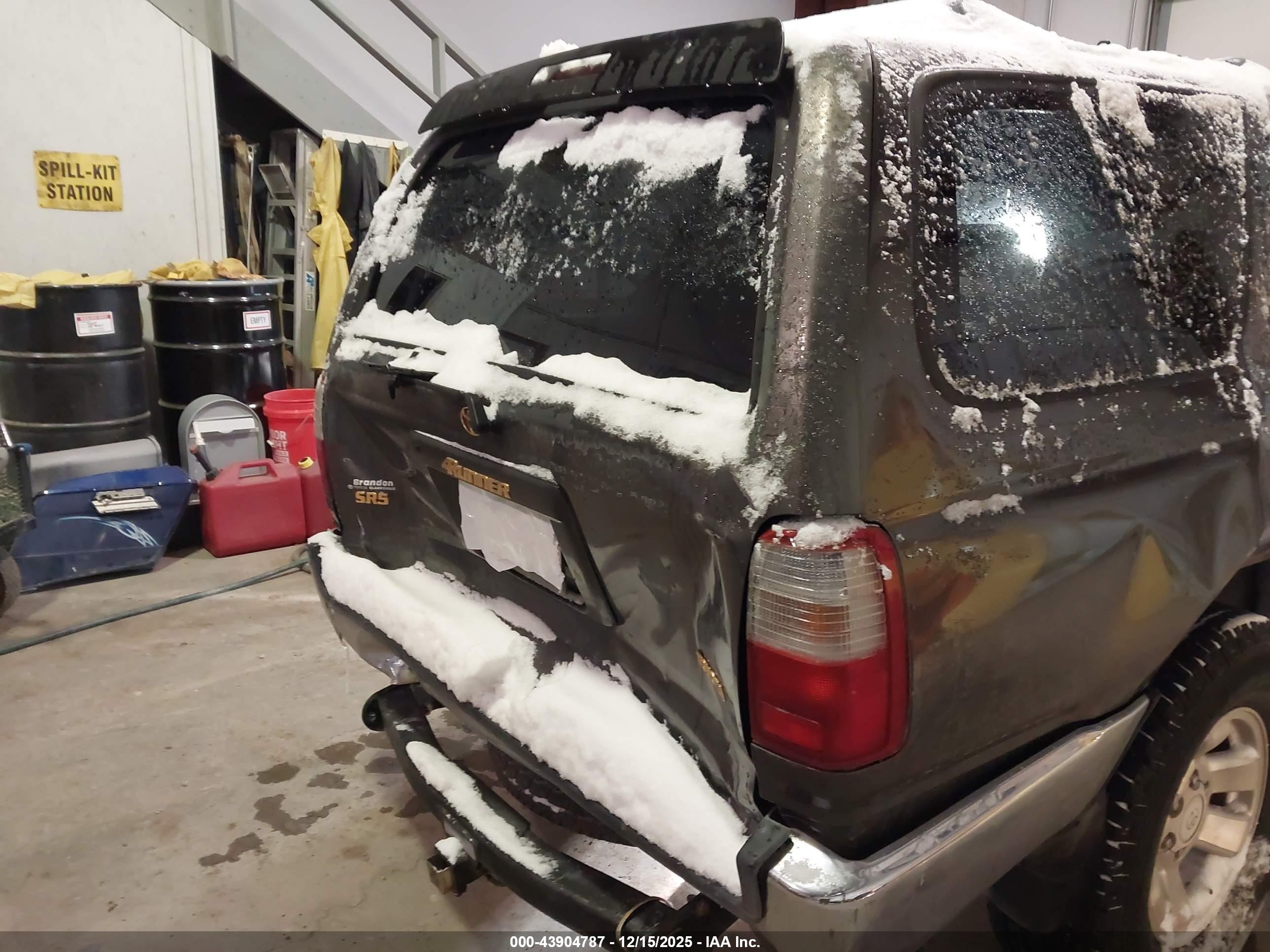TOYOTA 4RUNNER image 6