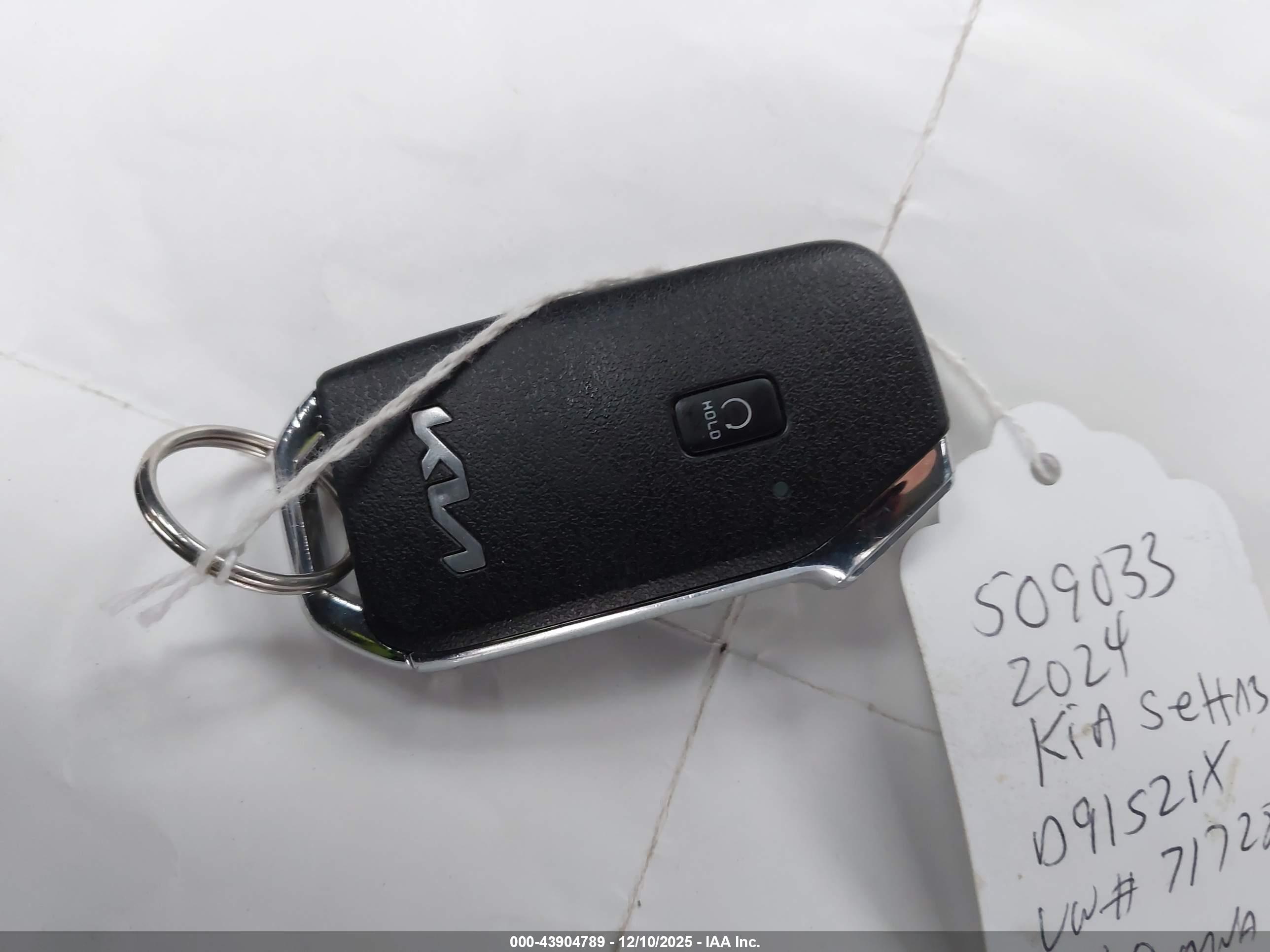KIA SELTOS image 11