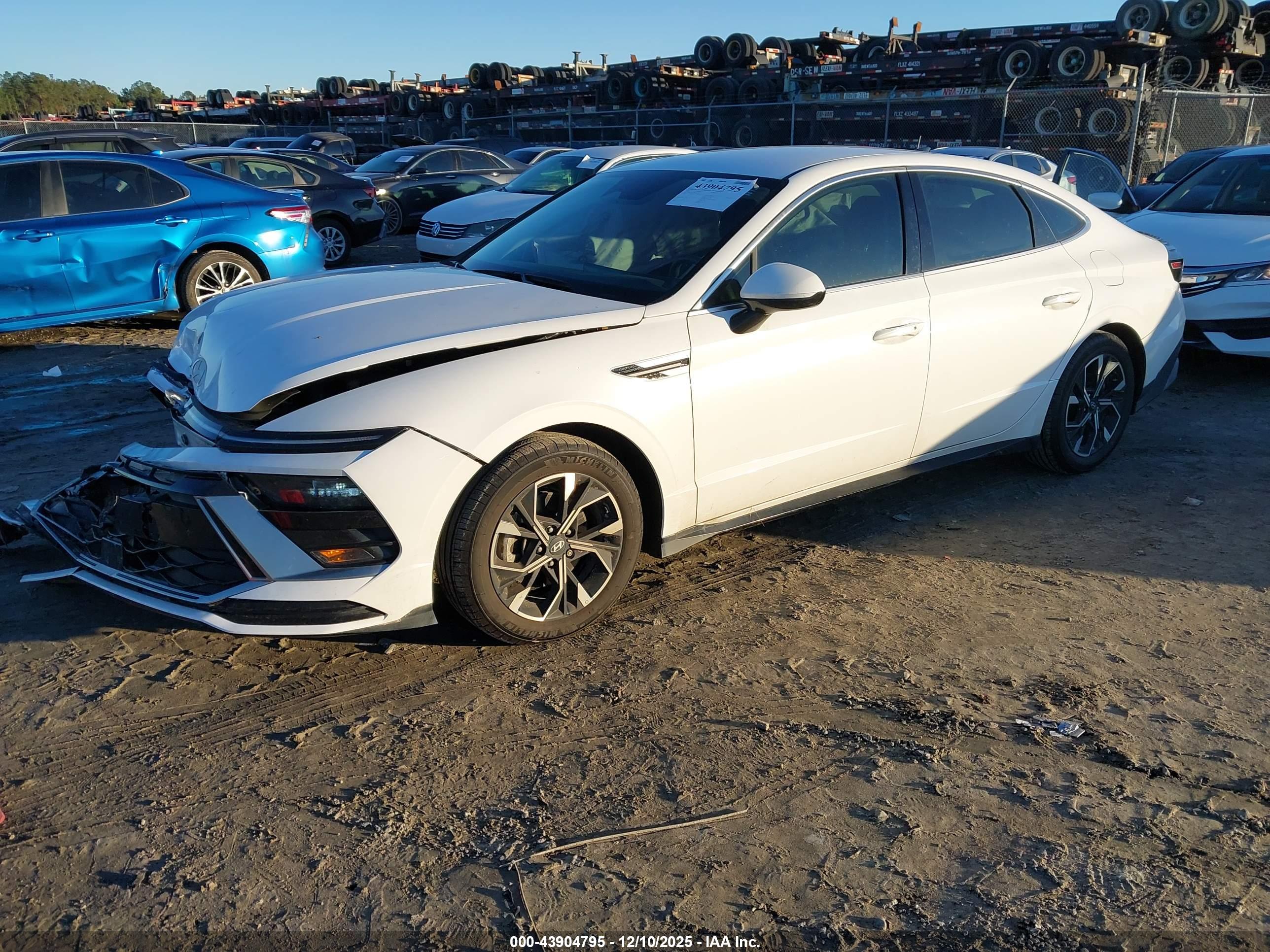 HYUNDAI SONATA image 2
