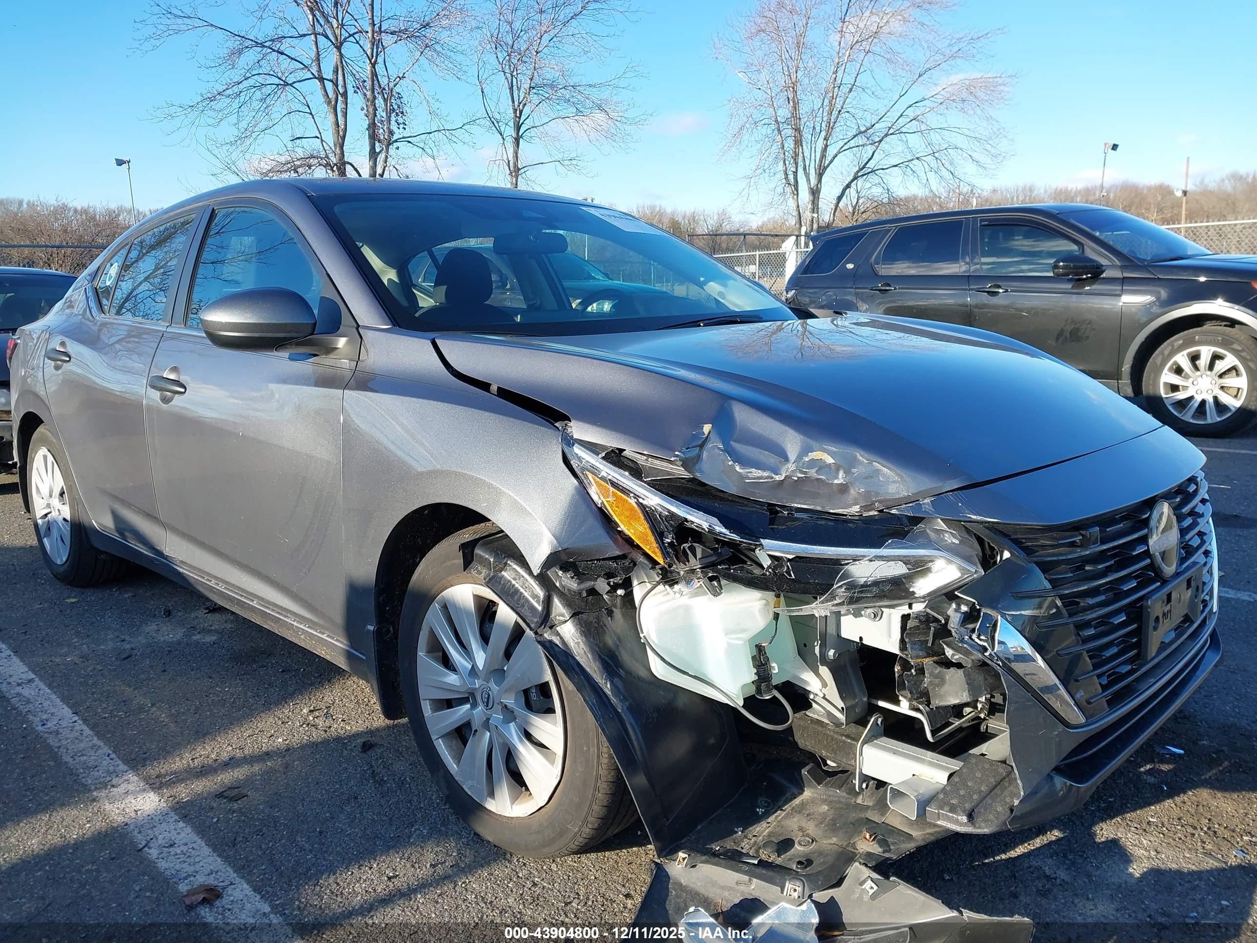 NISSAN SENTRA image 6
