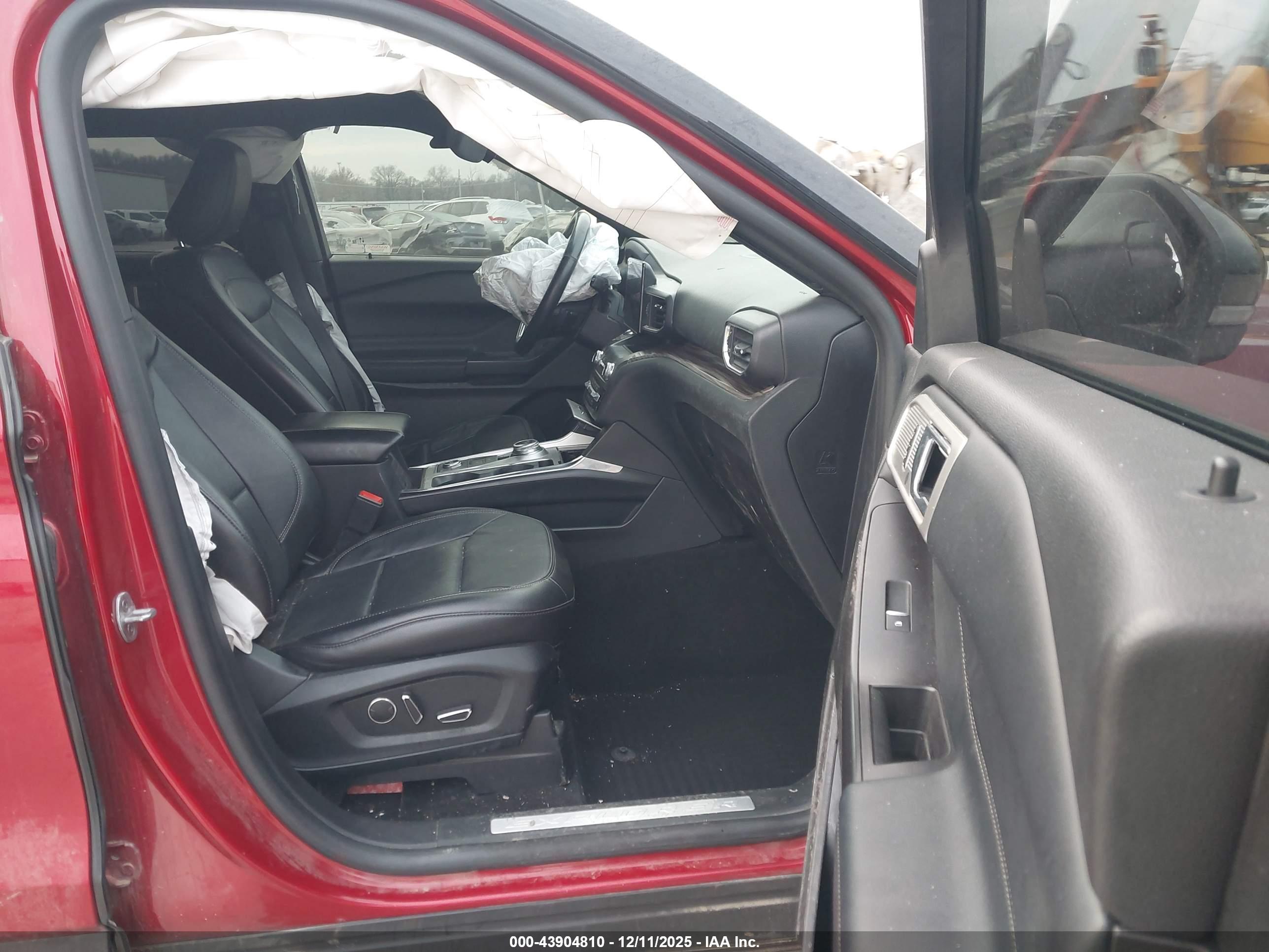 FORD EXPLORER image 5