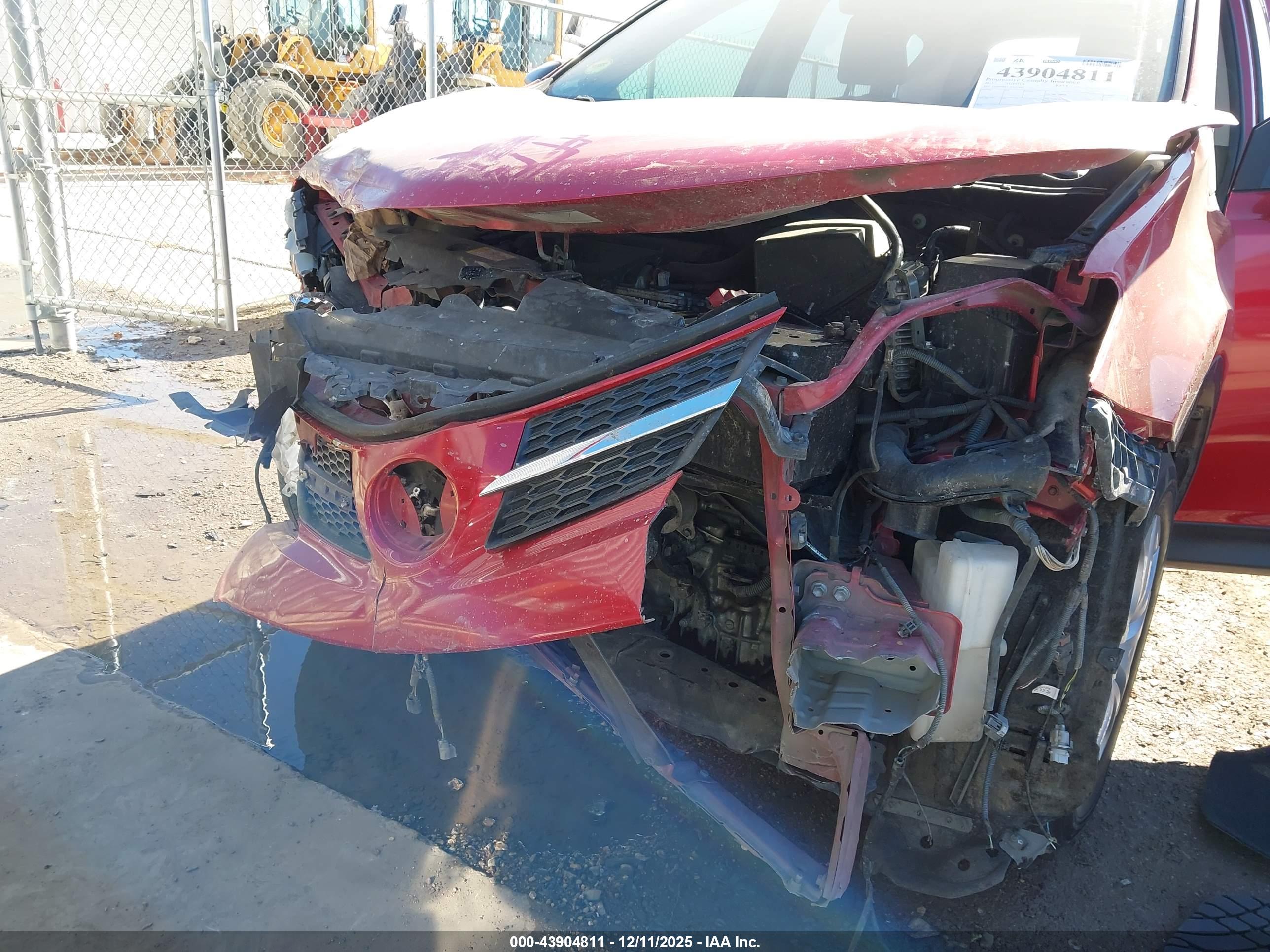 TOYOTA RAV4 image 6
