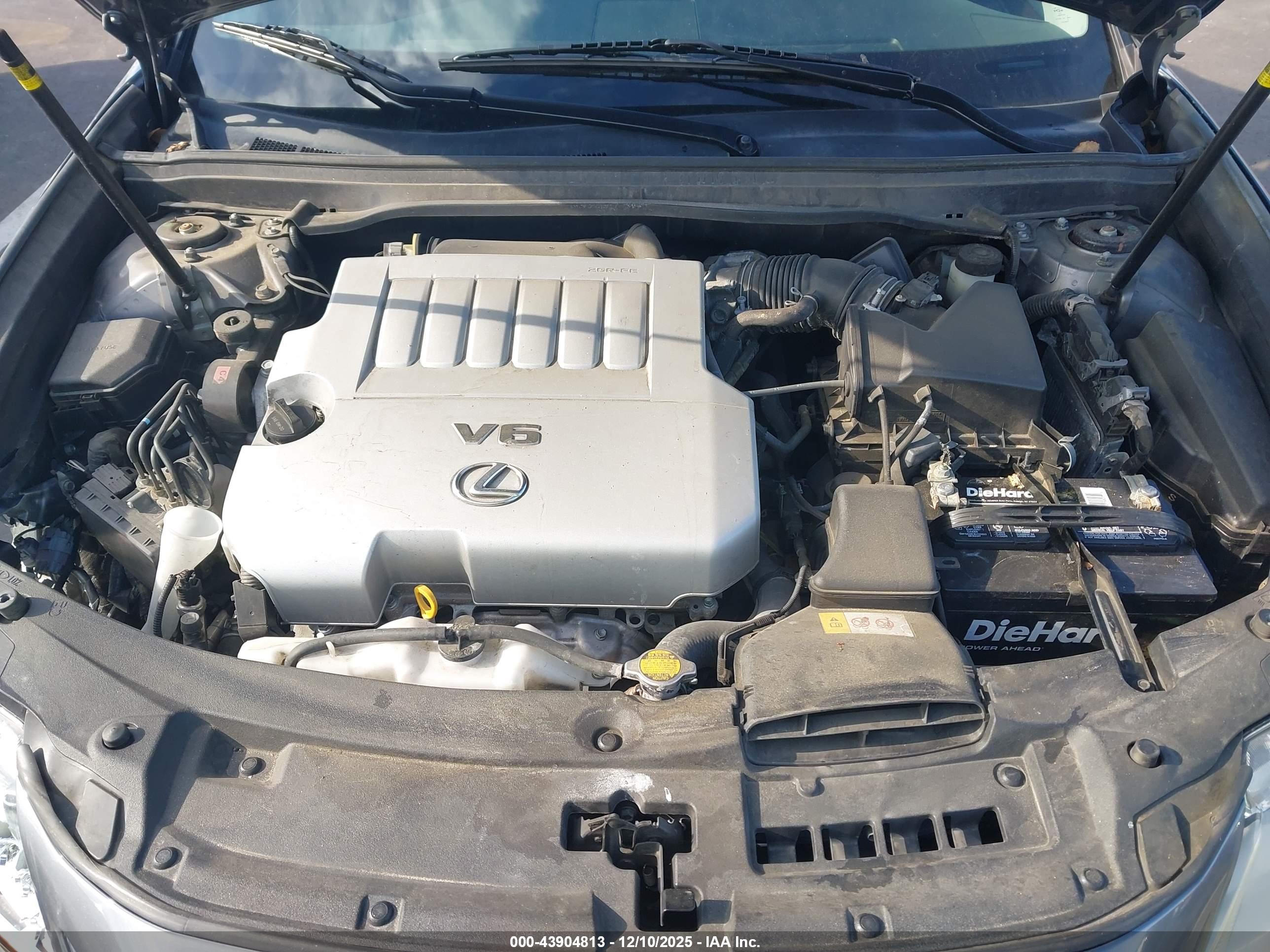 LEXUS ES image 10