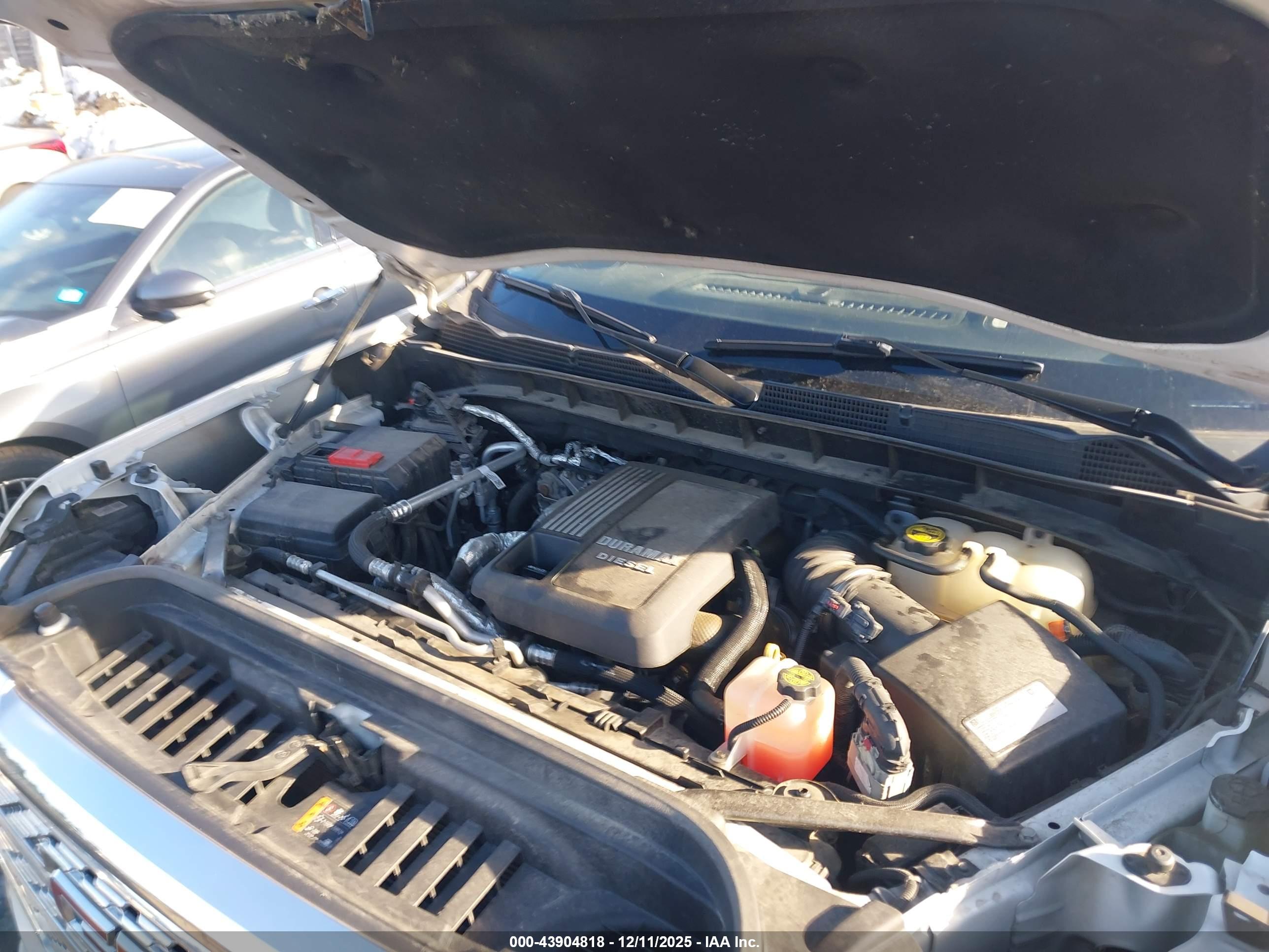 GMC SIERRA image 10