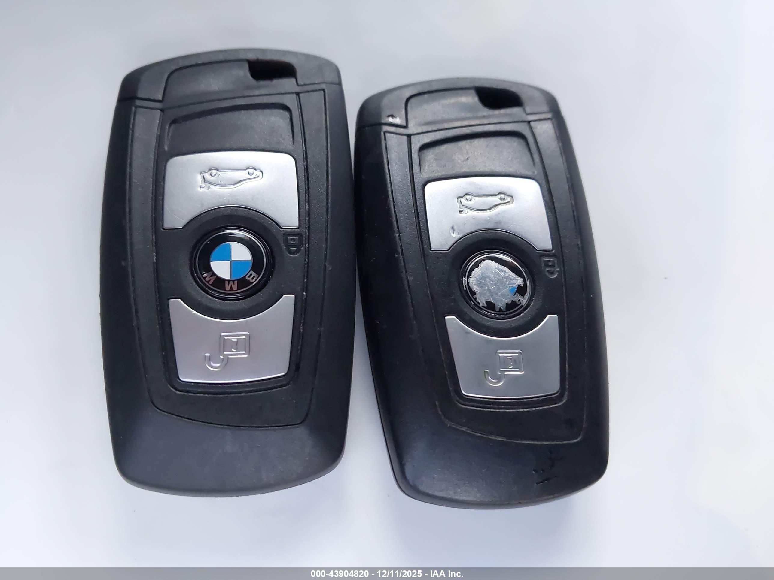 BMW 328I image 11