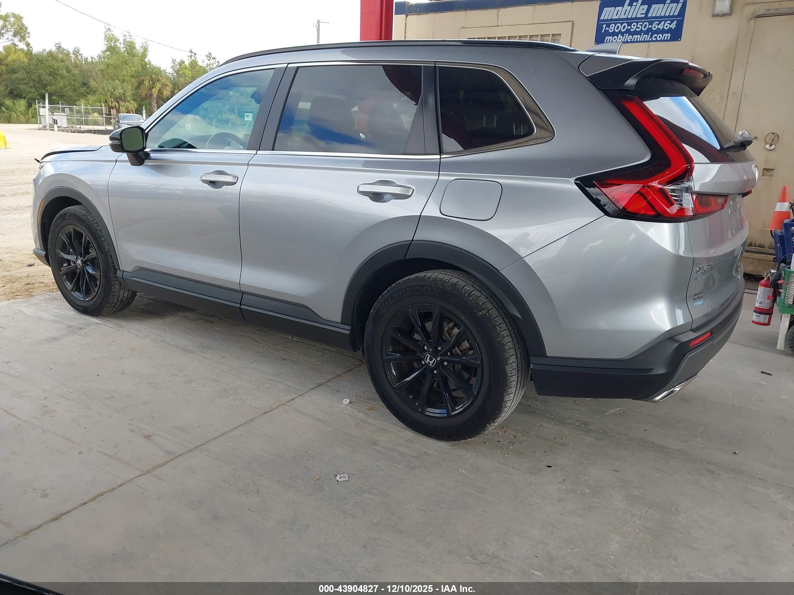 HONDA CR-V image 3