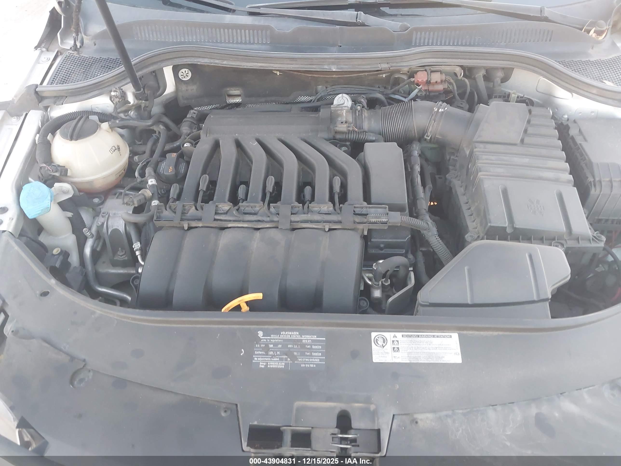 VOLKSWAGEN CC image 10