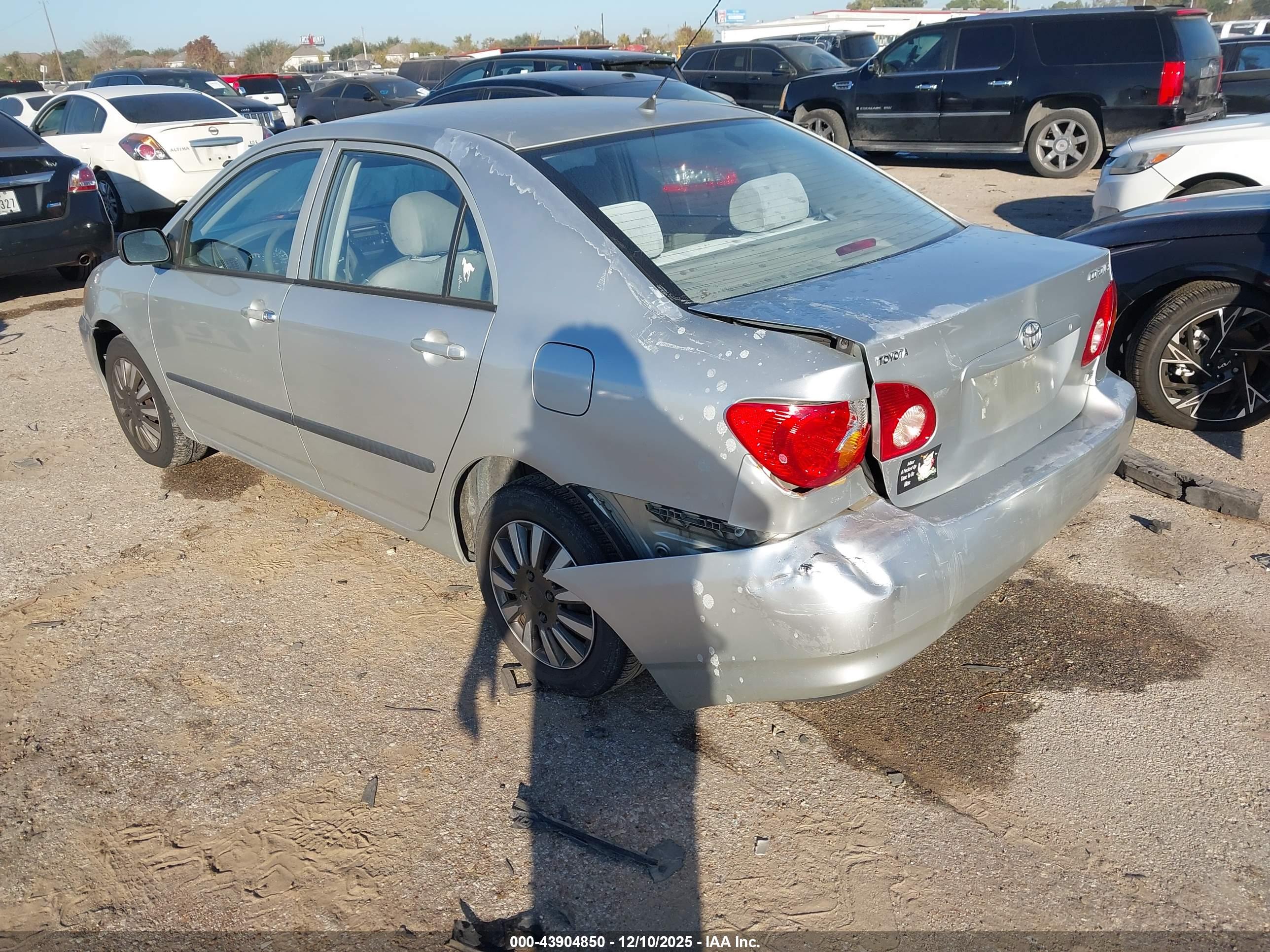 TOYOTA COROLLA image 3