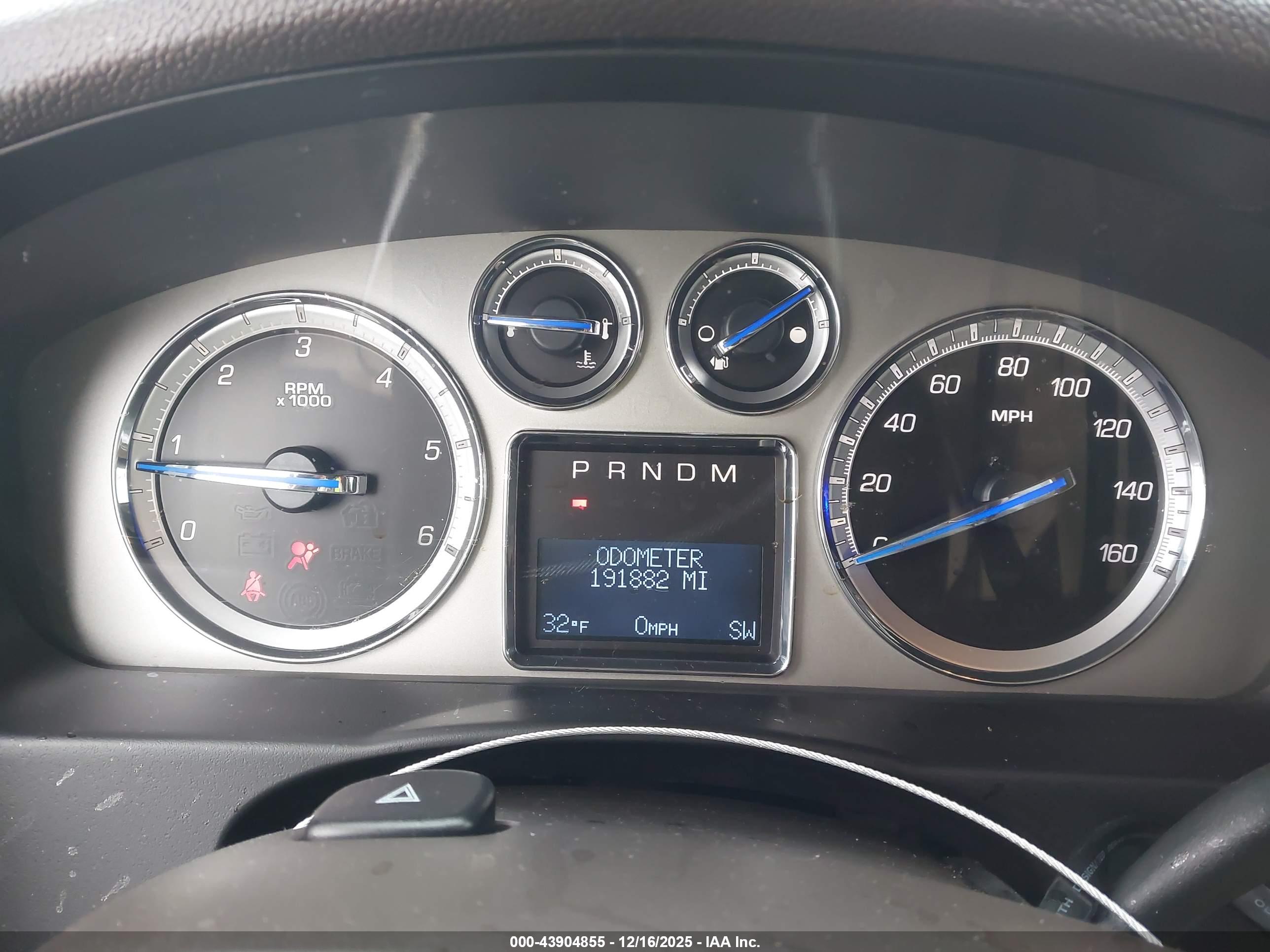 CADILLAC ESCALADE image 7